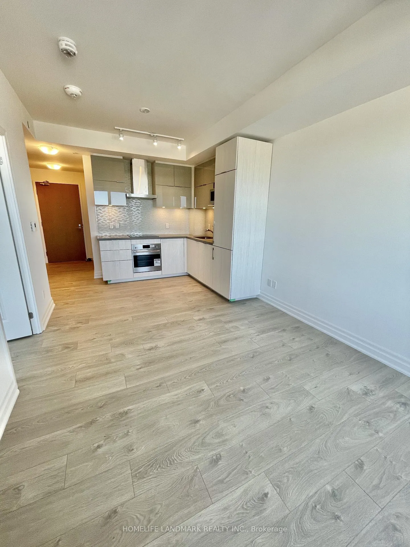 Photo 6 of Unit 1017, 8 Rouge Valley Drive W, Markham, Unionville — HOMEH