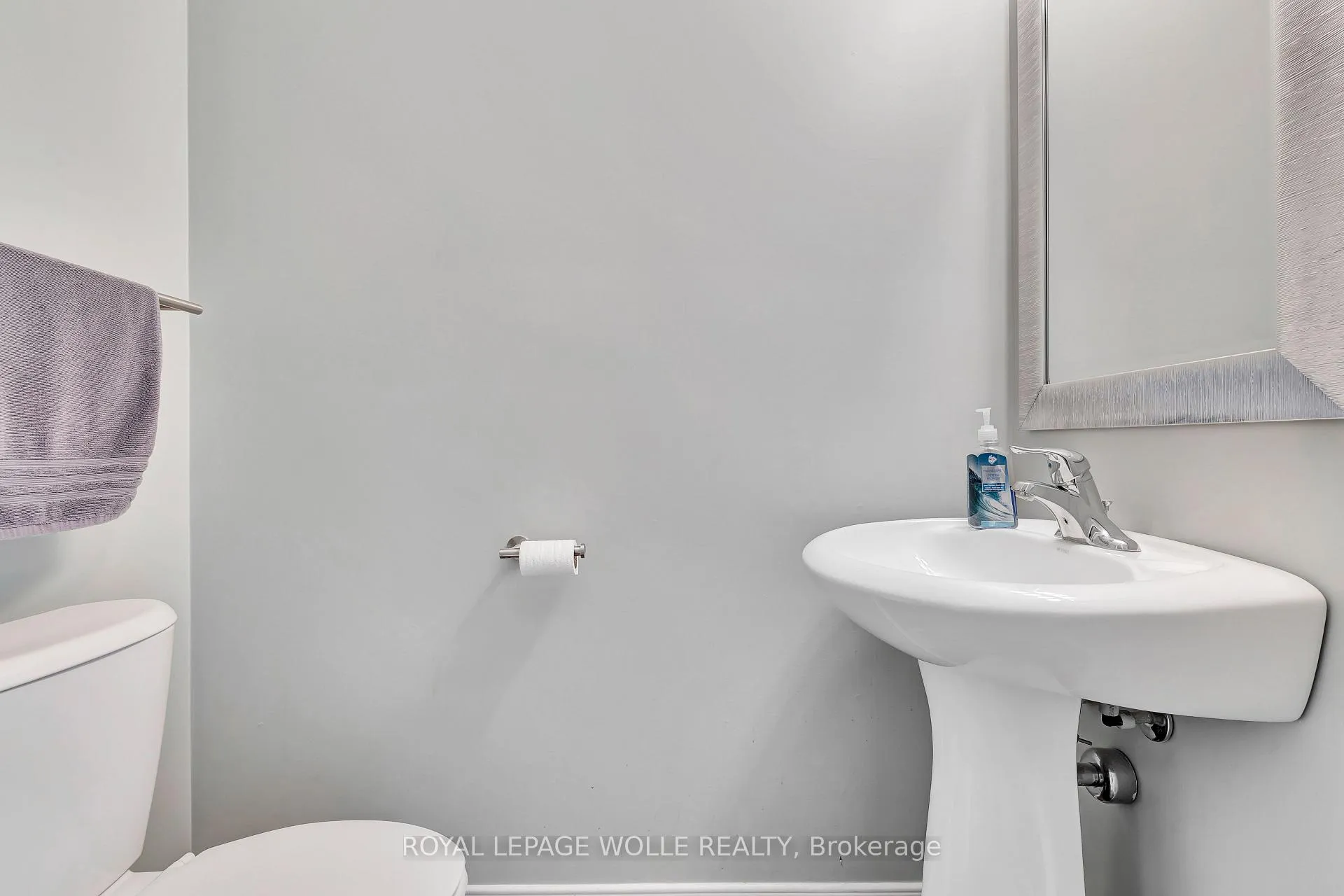 Photo 6 of 935 Zeller Crescent, Kitchener — HOMEH
