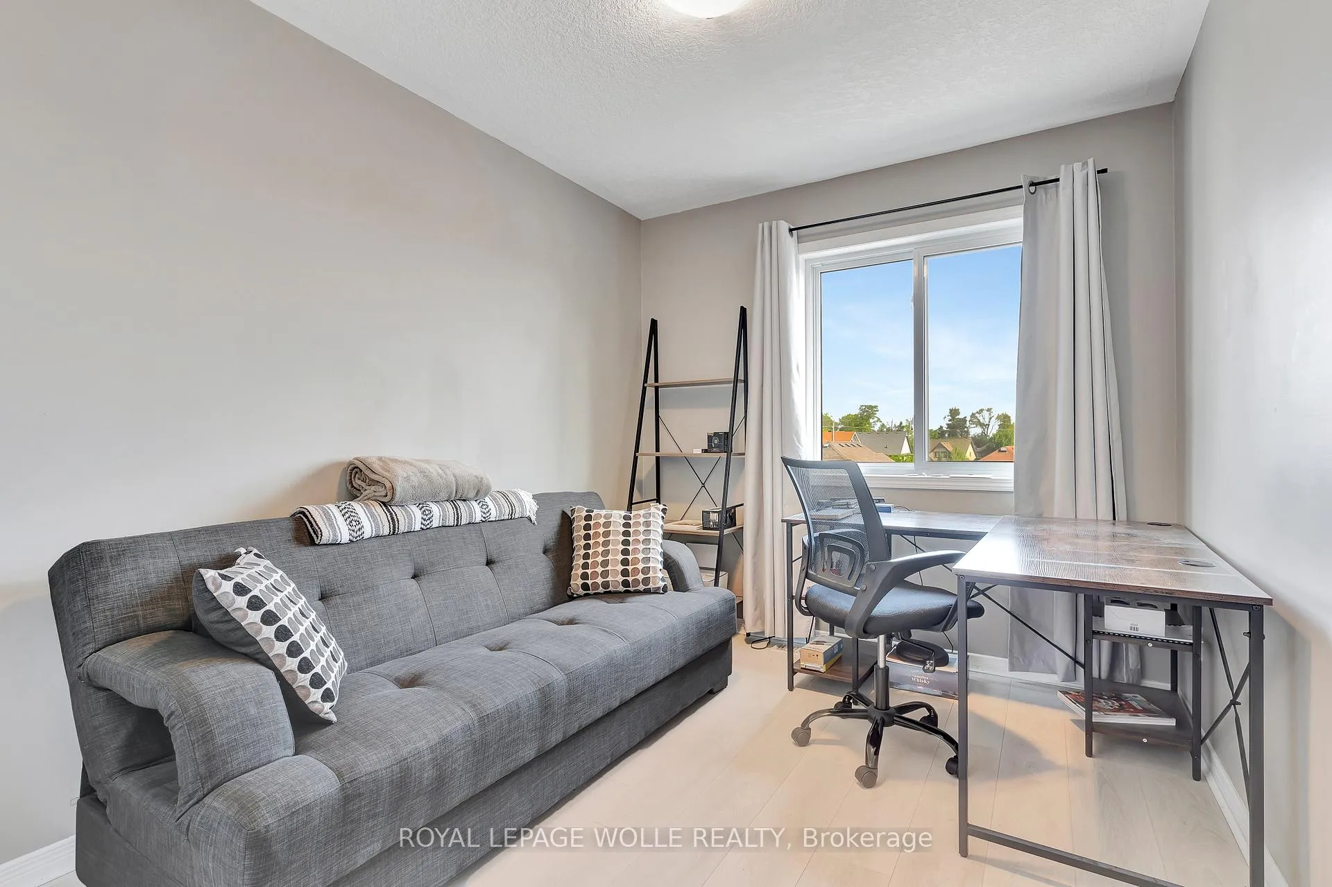 Photo 28 of 935 Zeller Crescent, Kitchener — HOMEH