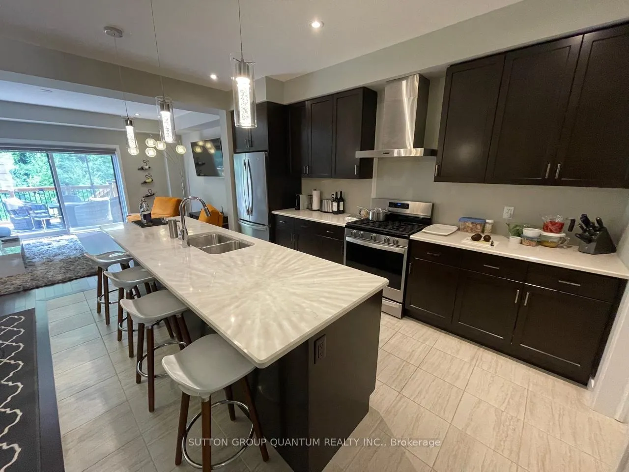 Photo 5 of 912 Robert Ferrie Drive, Kitchener, Doon South — HOMEH