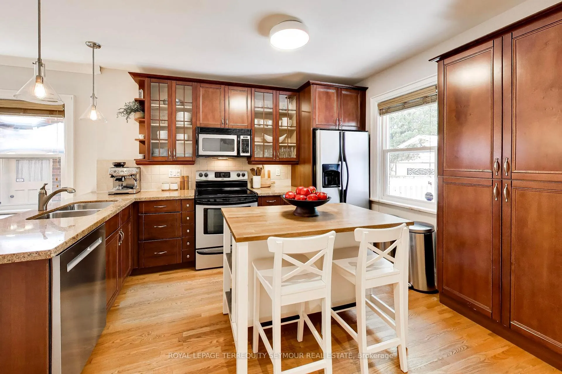 Photo 10 of 1080 Logan Avenue, Toronto, Broadview North — HOMEH