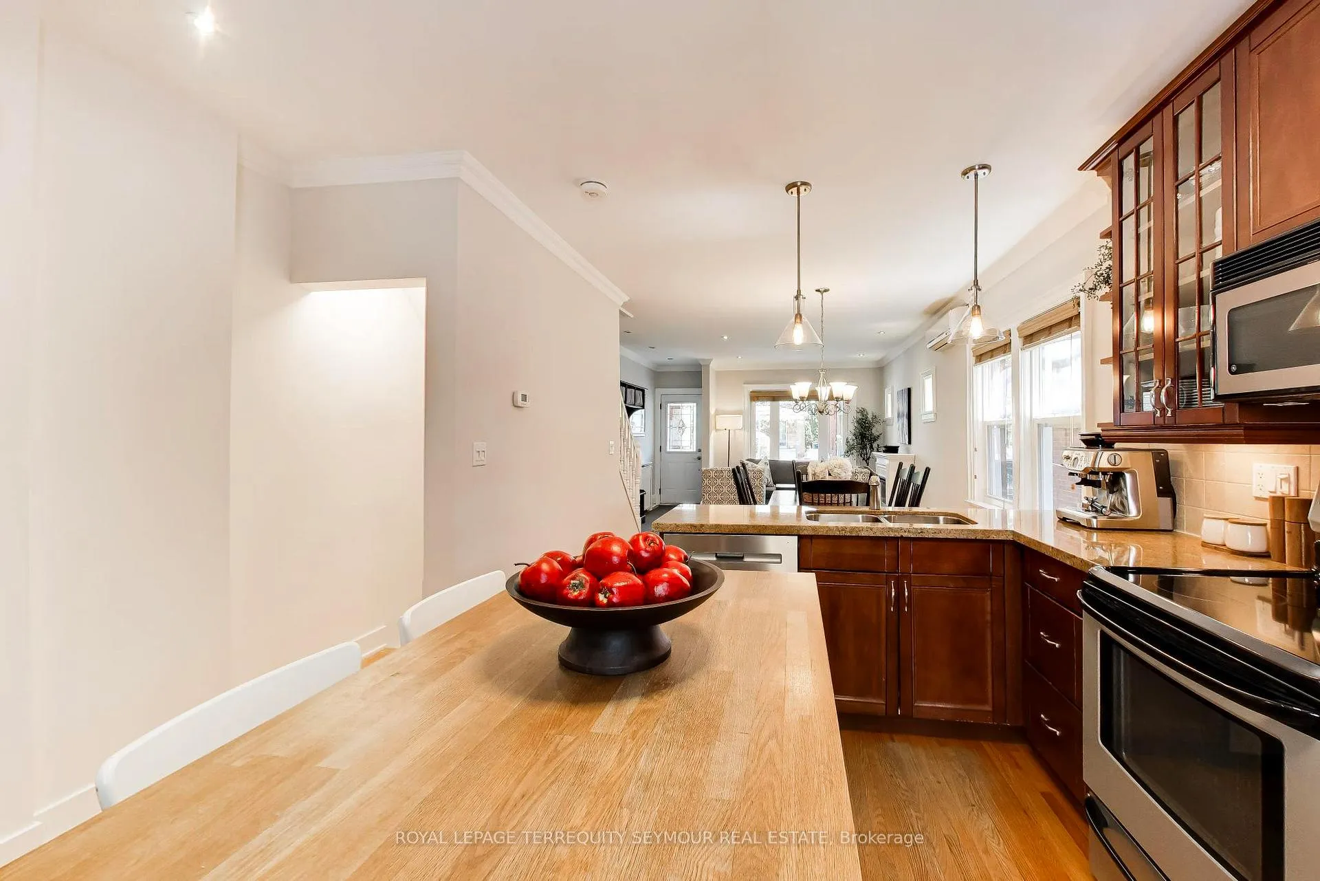Photo 12 of 1080 Logan Avenue, Toronto, Broadview North — HOMEH