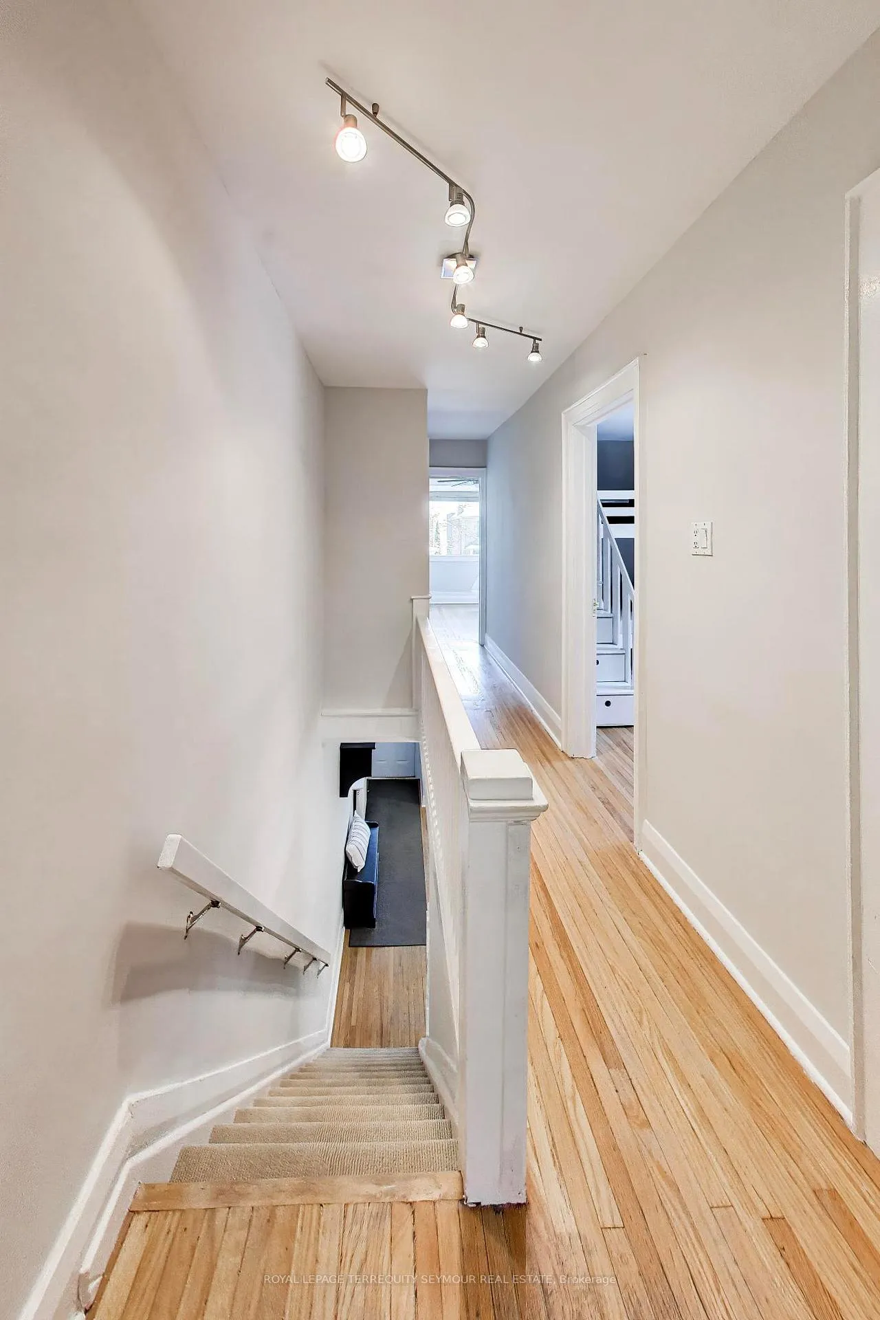 Photo 14 of 1080 Logan Avenue, Toronto, Broadview North — HOMEH