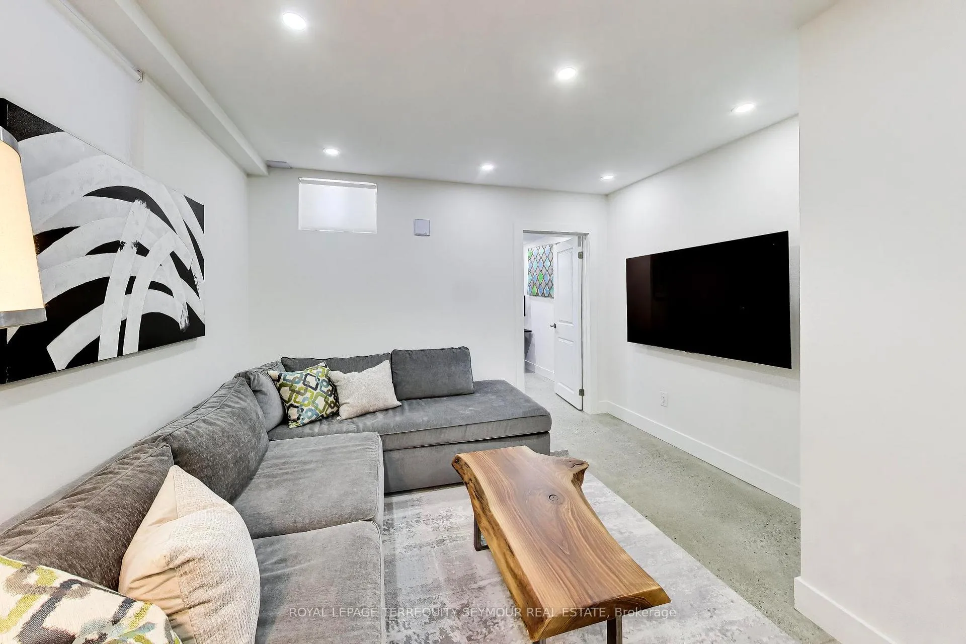 Photo 24 of 1080 Logan Avenue, Toronto, Broadview North — HOMEH