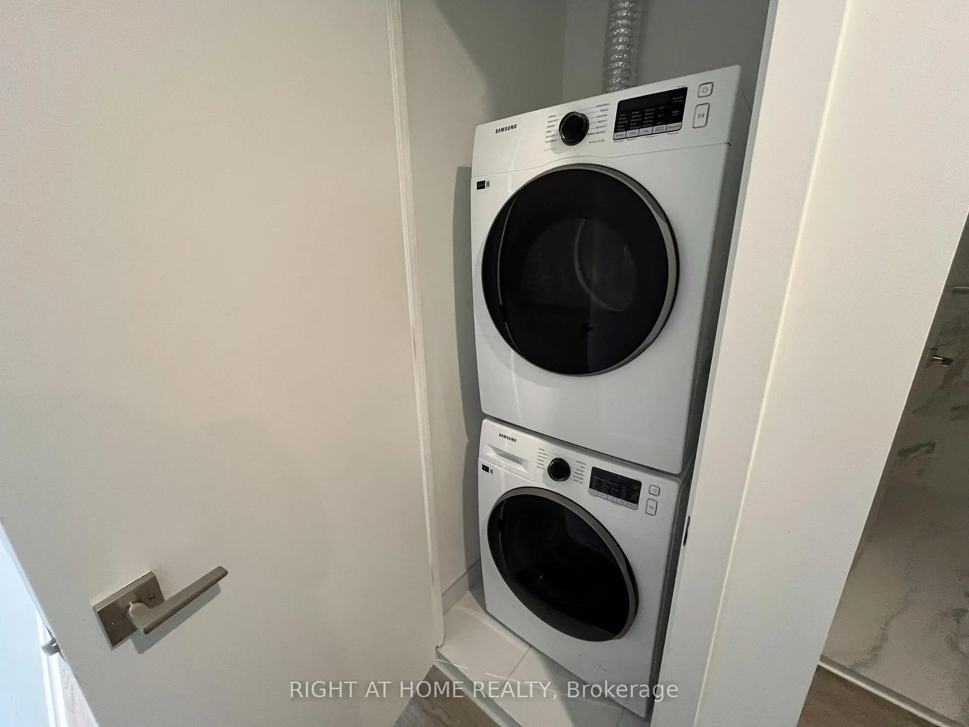 Photo 12 of Unit 1615, 195 McCaul Street, Toronto, Kensington-Chinatown — HOMEH