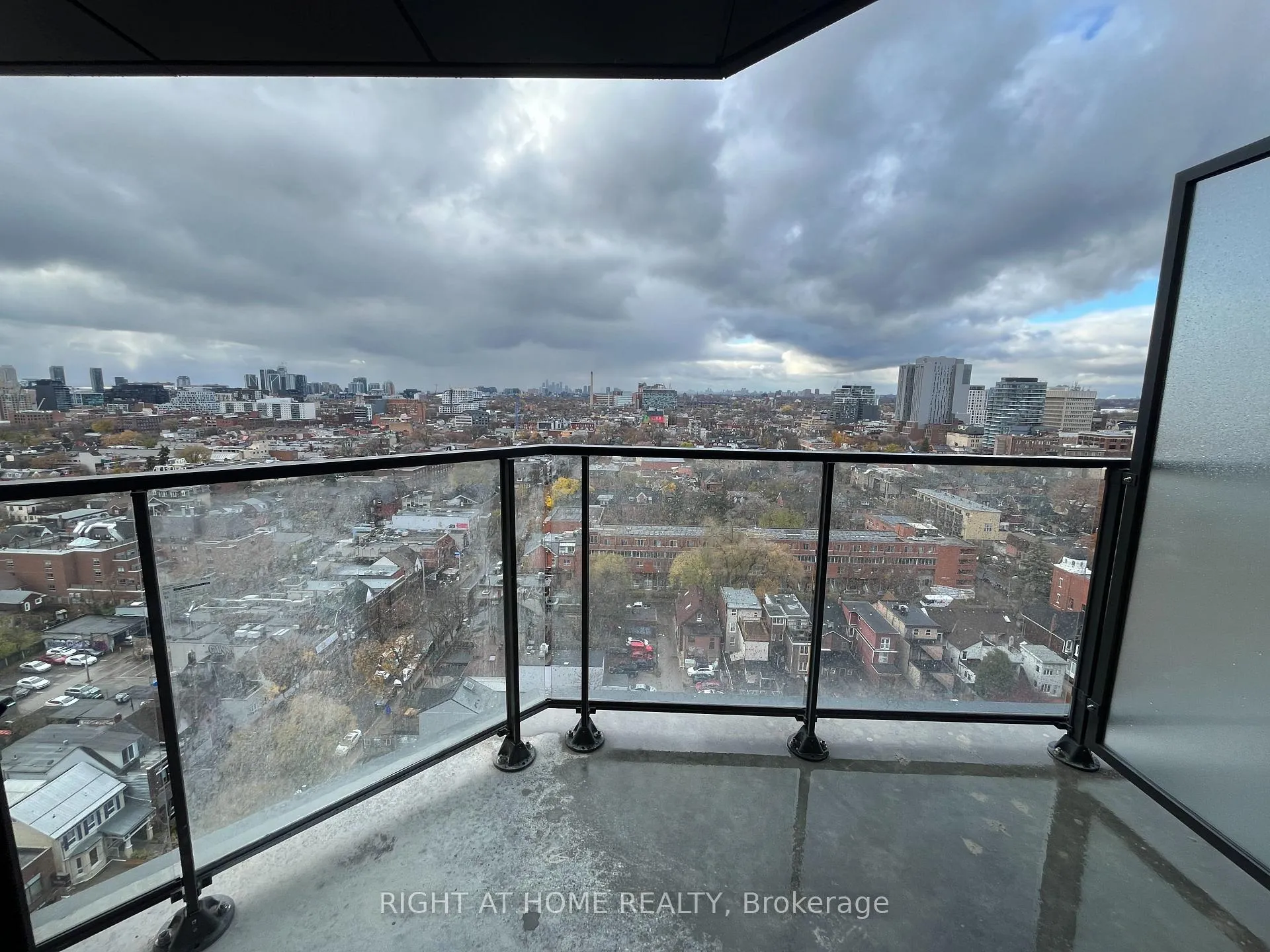 Photo 14 of Unit 1615, 195 McCaul Street, Toronto, Kensington-Chinatown — HOMEH
