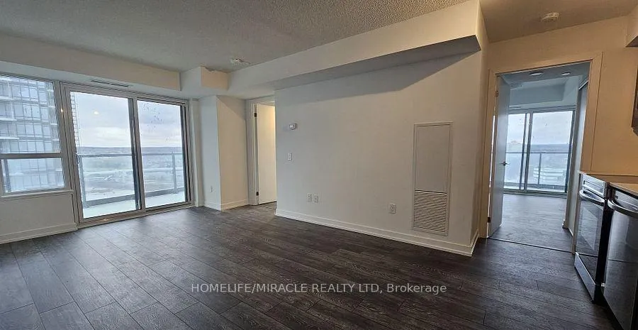 Photo 4 of Unit 1508, 1455 Celebration Drive, Pickering, Bay Ridges — HOMEH
