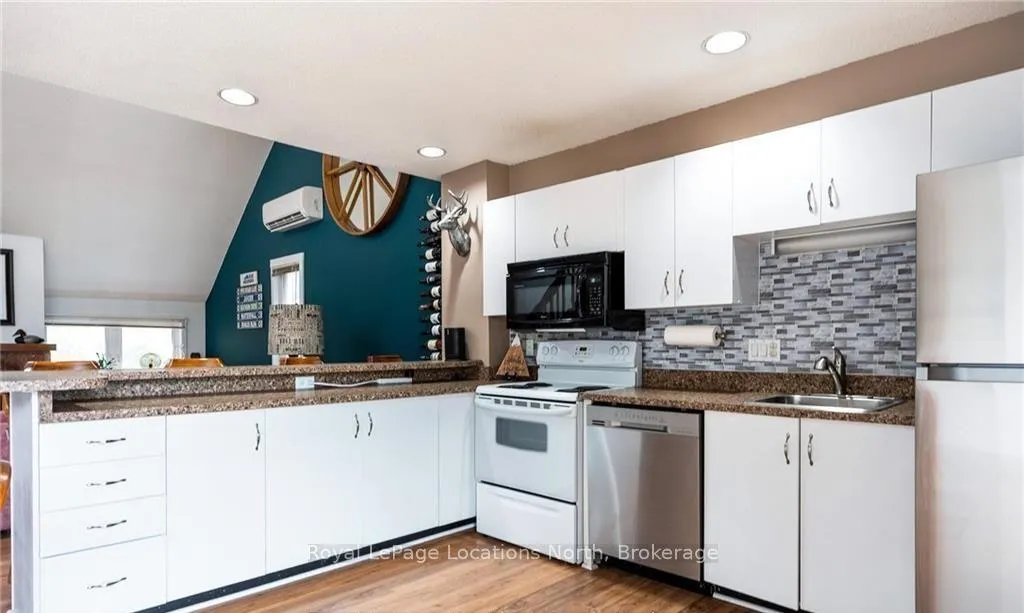 Photo 13 of Unit 10, 470 Oxbow Crescent, Collingwood — HOMEH
