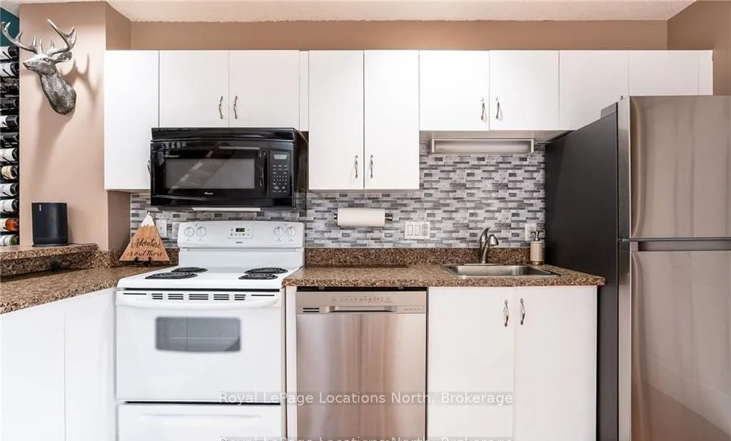 Photo 14 of Unit 10, 470 Oxbow Crescent, Collingwood — HOMEH