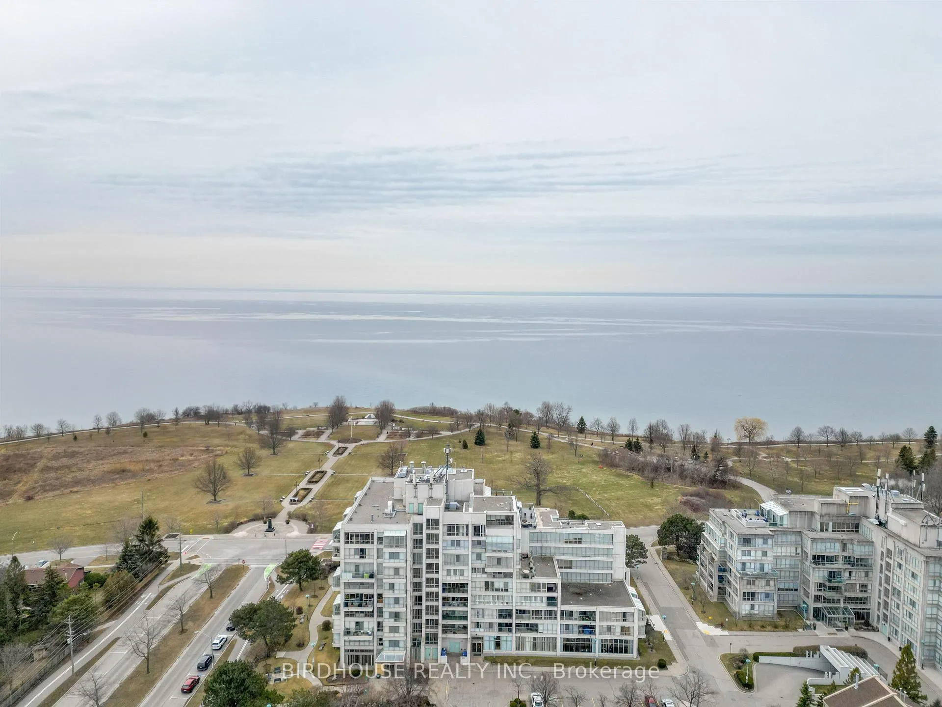 Photo 3 of Unit 311, 45 Cumberland Lane, Ajax, South West — HOMEH