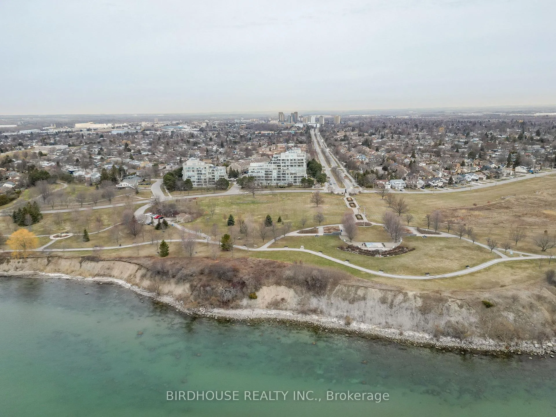 Photo 4 of Unit 311, 45 Cumberland Lane, Ajax, South West — HOMEH