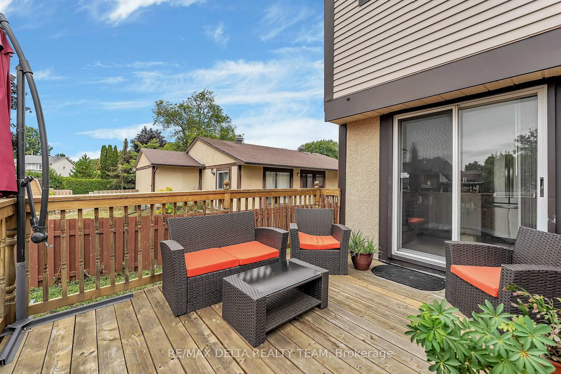 Photo 28 of 427 Mockingbird Drive, Ottawa, Chatelaine Village — HOMEH