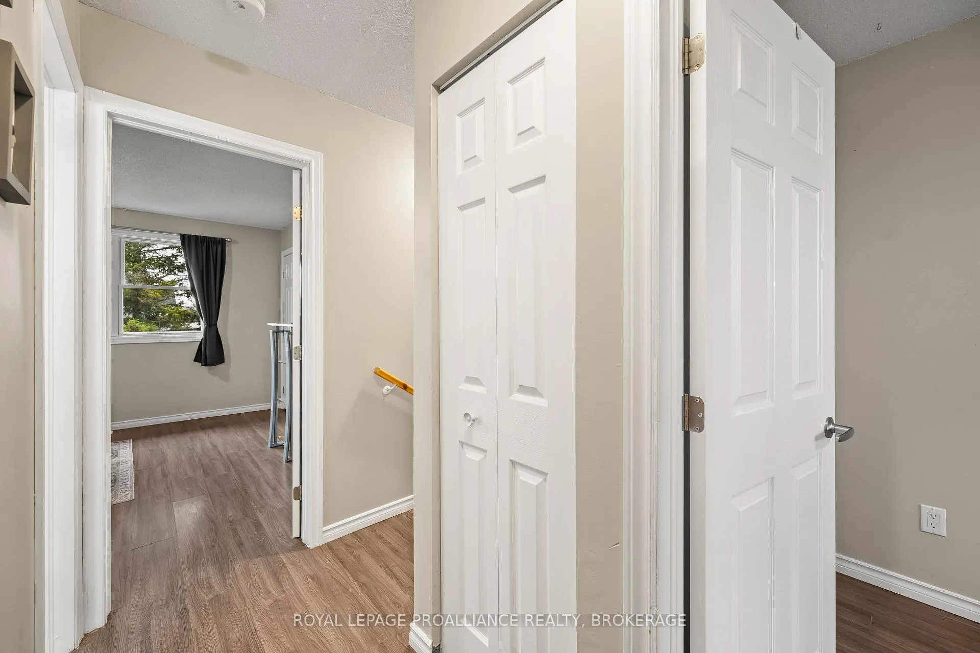 Photo 12 of 884 Larchwood Crescent, Kingston, City Northwest — HOMEH