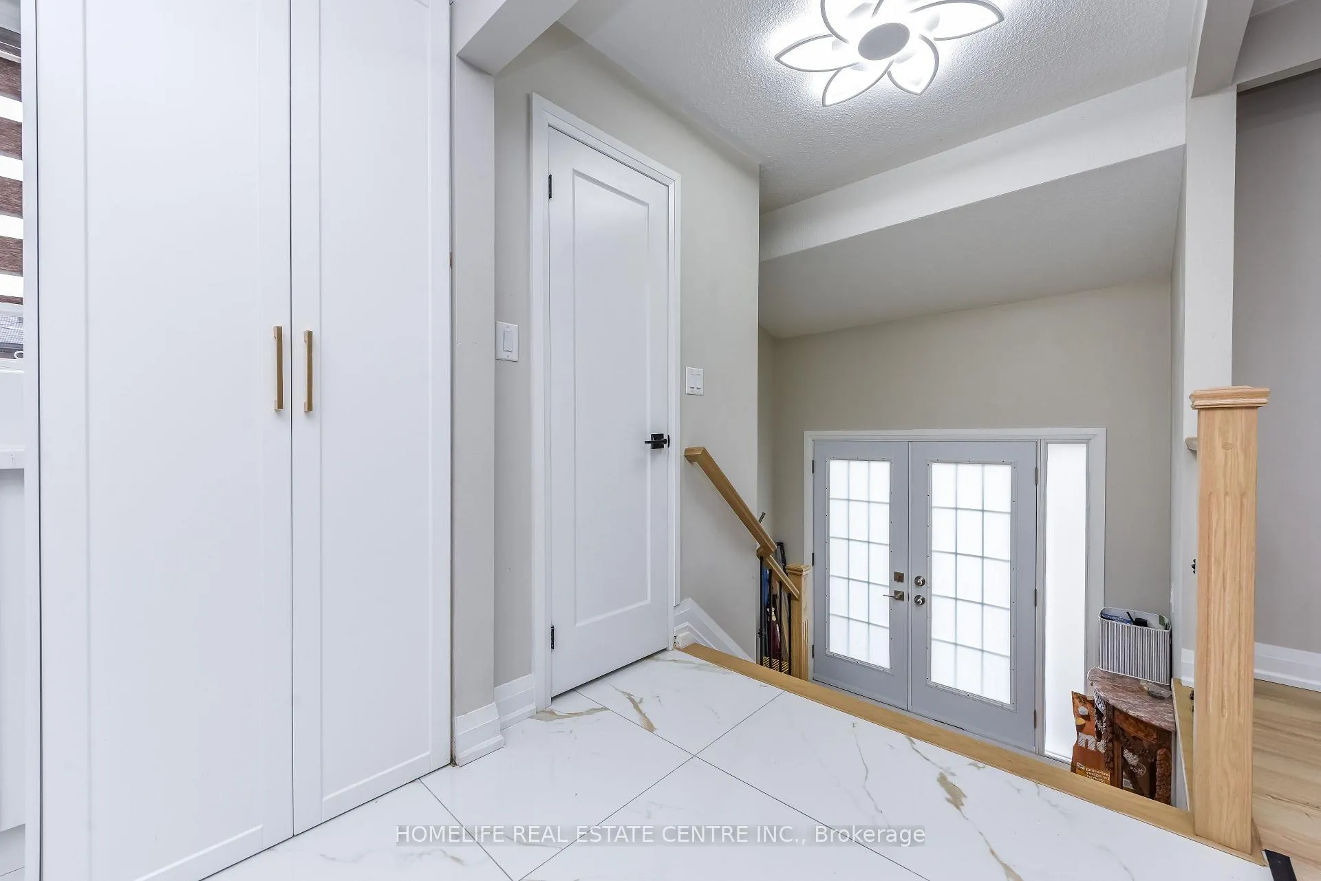 Photo 5 of 5 Bay Crest Drive, Brampton, Heart Lake East — HOMEH