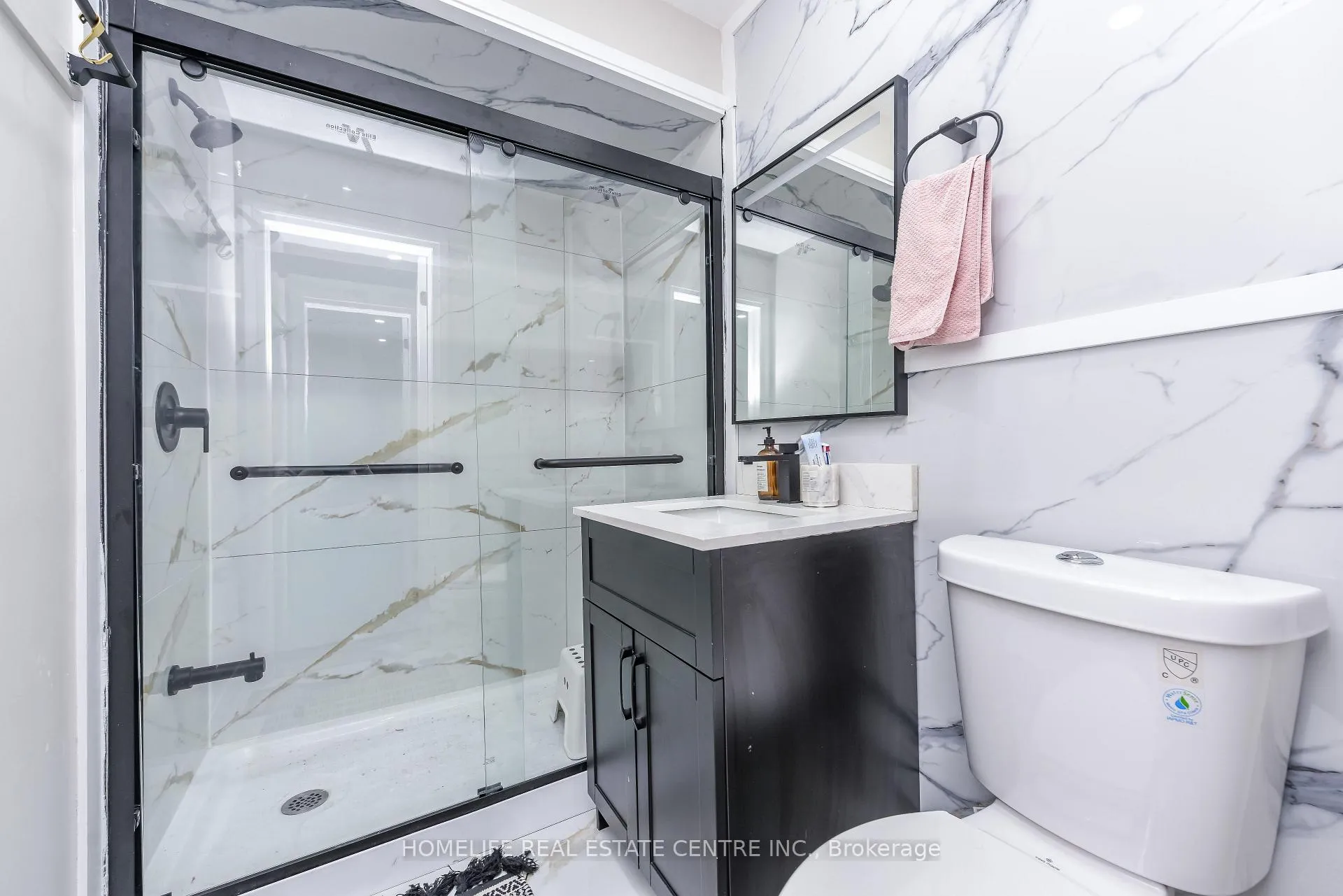 Photo 17 of 5 Bay Crest Drive, Brampton, Heart Lake East — HOMEH