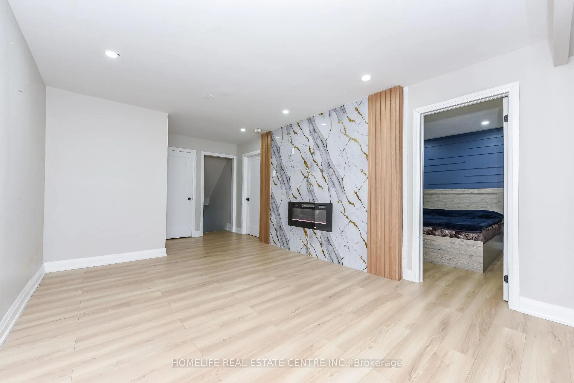 Photo 26 of 5 Bay Crest Drive, Brampton, Heart Lake East — HOMEH