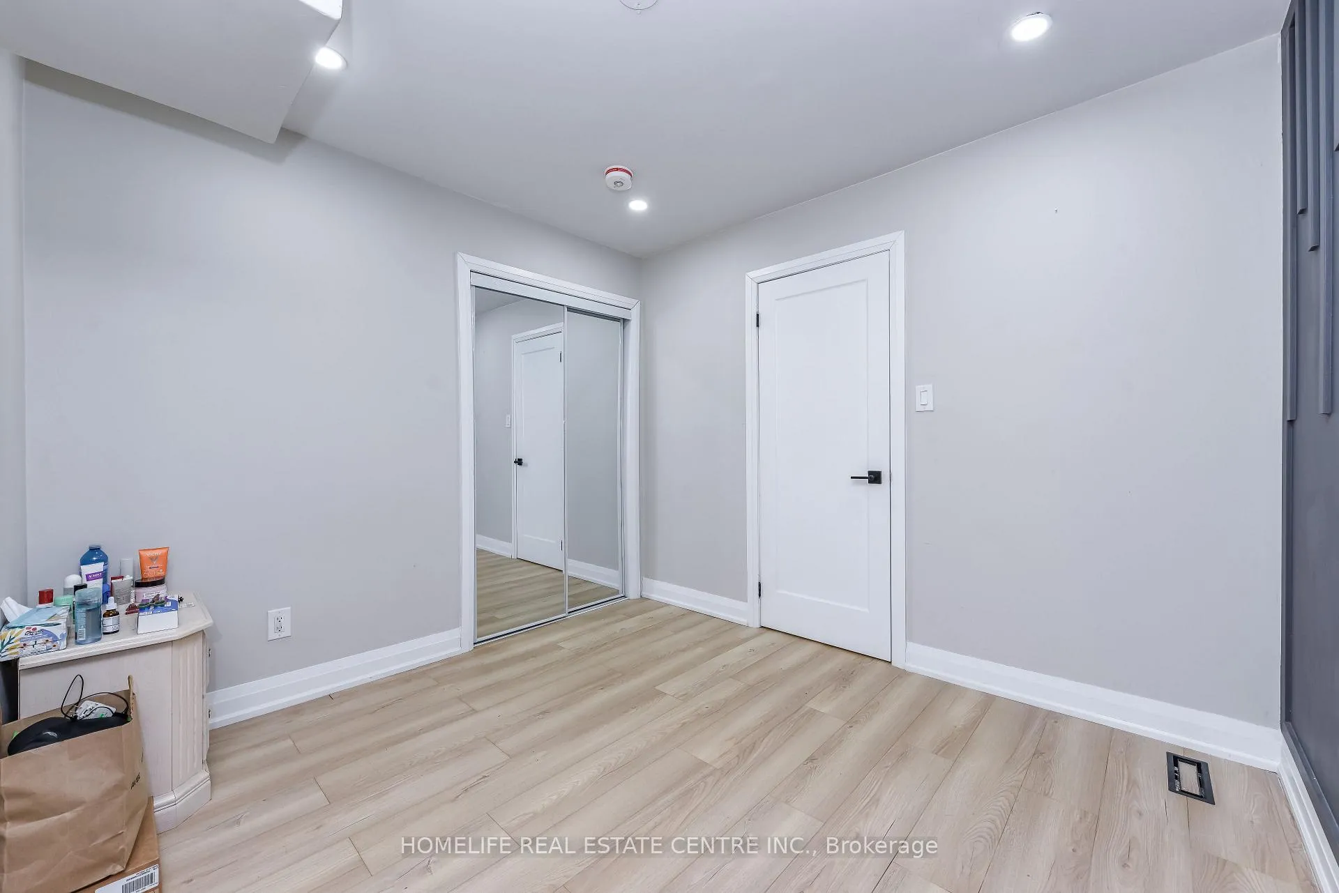 Photo 34 of 5 Bay Crest Drive, Brampton, Heart Lake East — HOMEH