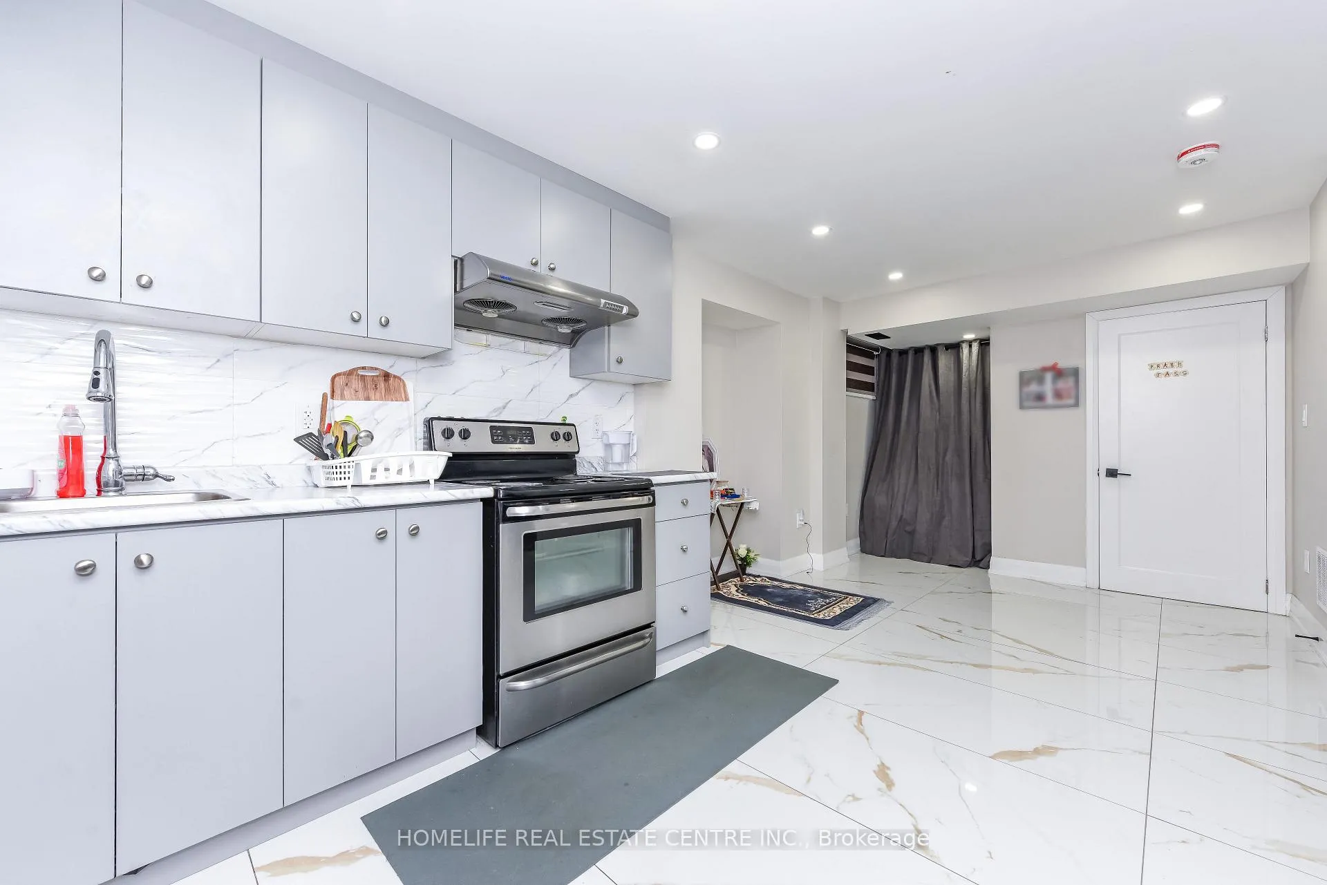 Photo 43 of 5 Bay Crest Drive, Brampton, Heart Lake East — HOMEH