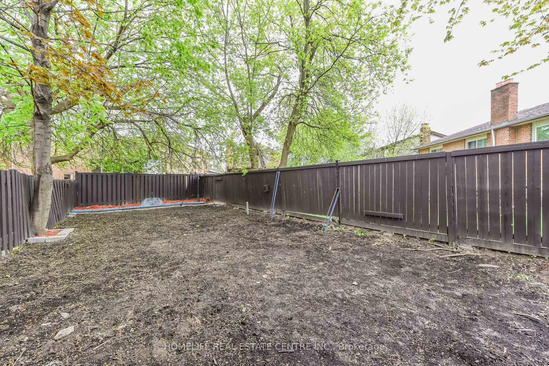 Photo 48 of 5 Bay Crest Drive, Brampton, Heart Lake East — HOMEH