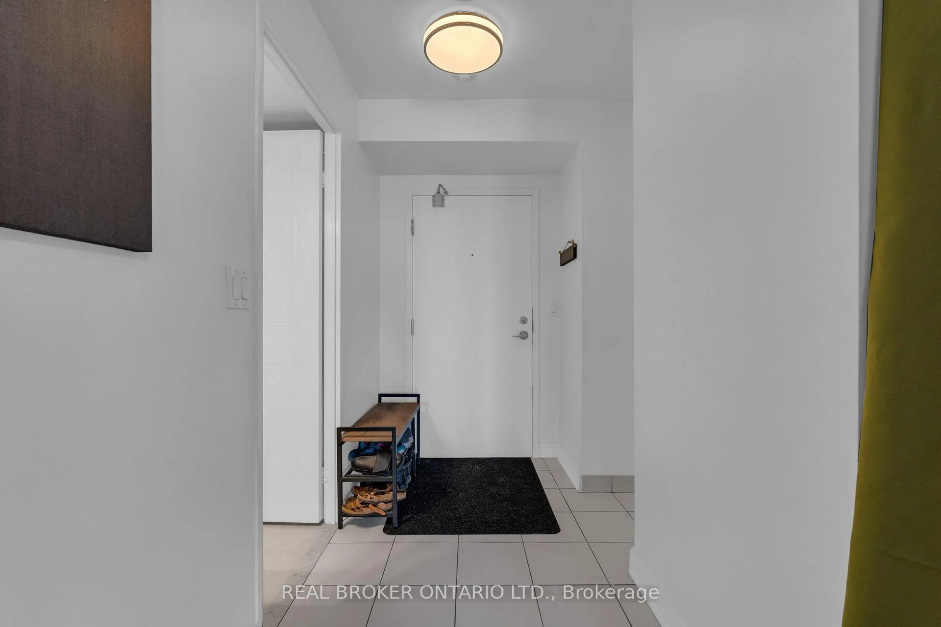 Photo 15 of Unit 704, 140 Dunlop Street E, Barrie, City Centre — HOMEH