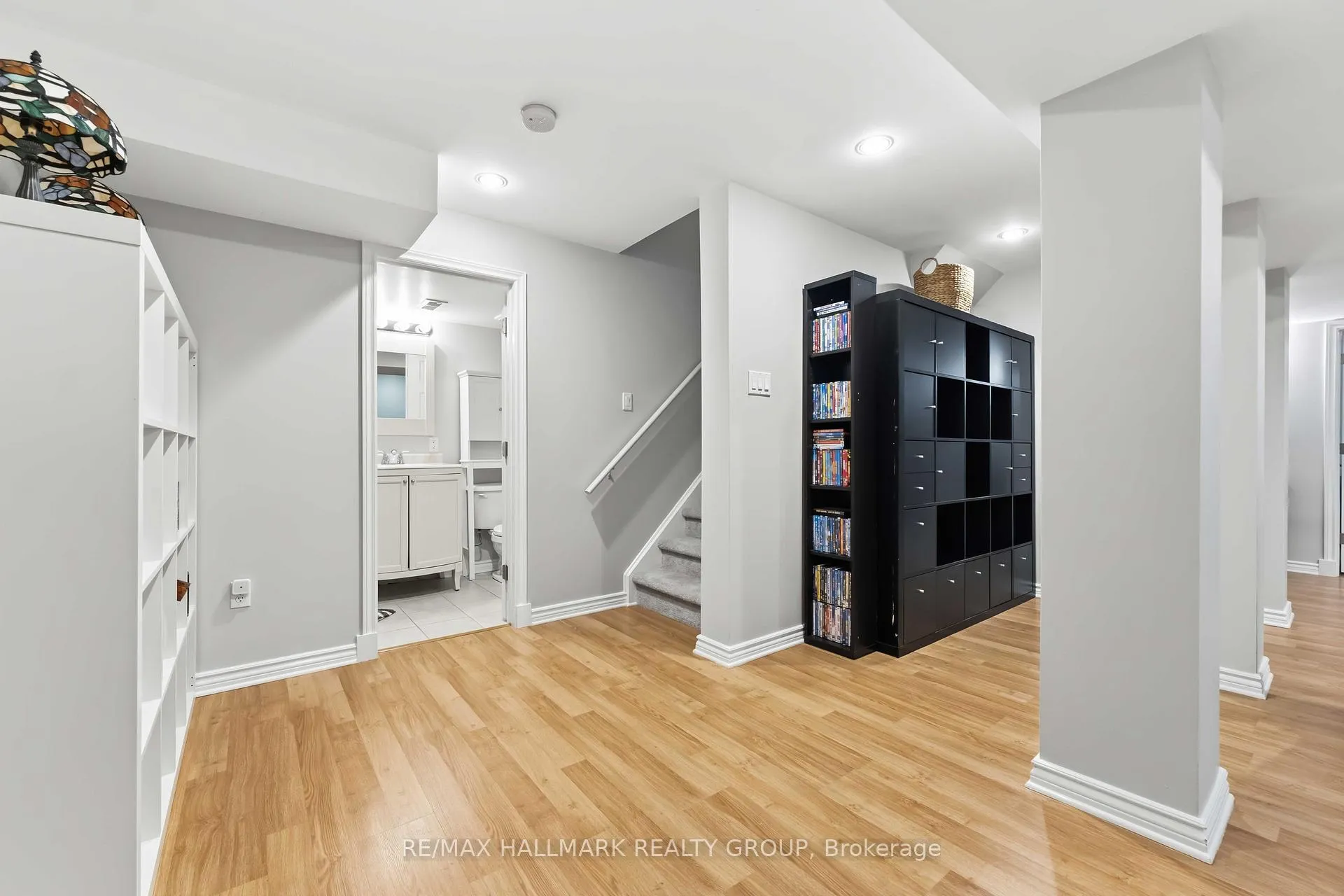 Photo 17 of 22 Oak Grove Street, Ottawa, Barrhaven East — HOMEH