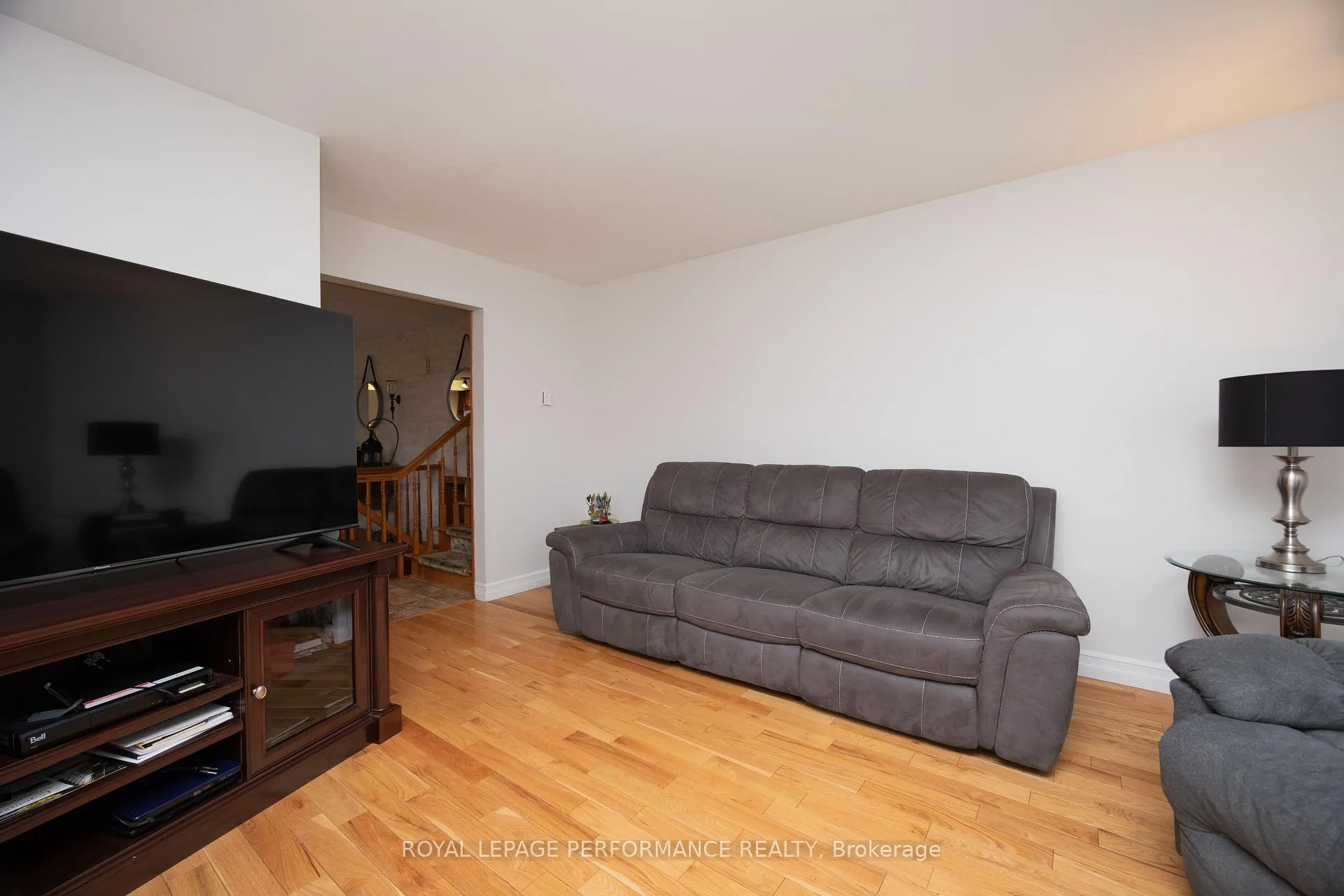Photo 8 of 44 Victoria Street W, North Glengarry, Alexandria — HOMEH