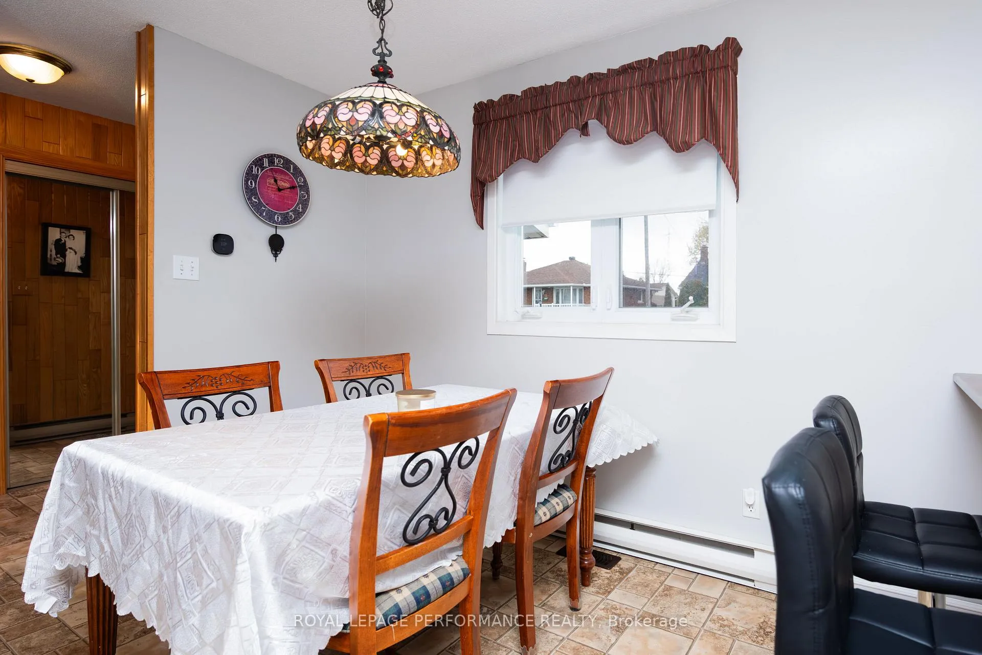 Photo 15 of 44 Victoria Street W, North Glengarry, Alexandria — HOMEH