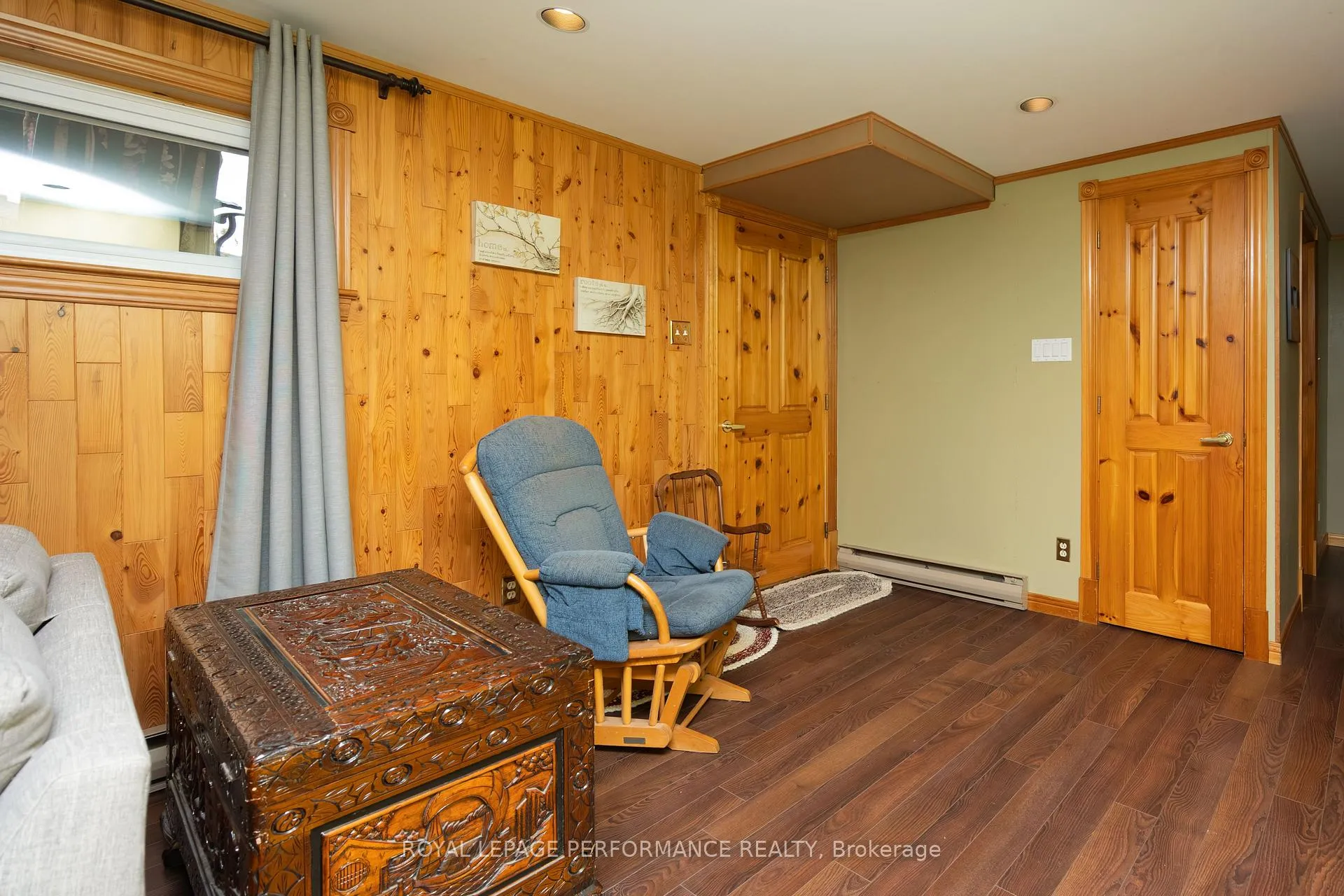 Photo 27 of 44 Victoria Street W, North Glengarry, Alexandria — HOMEH