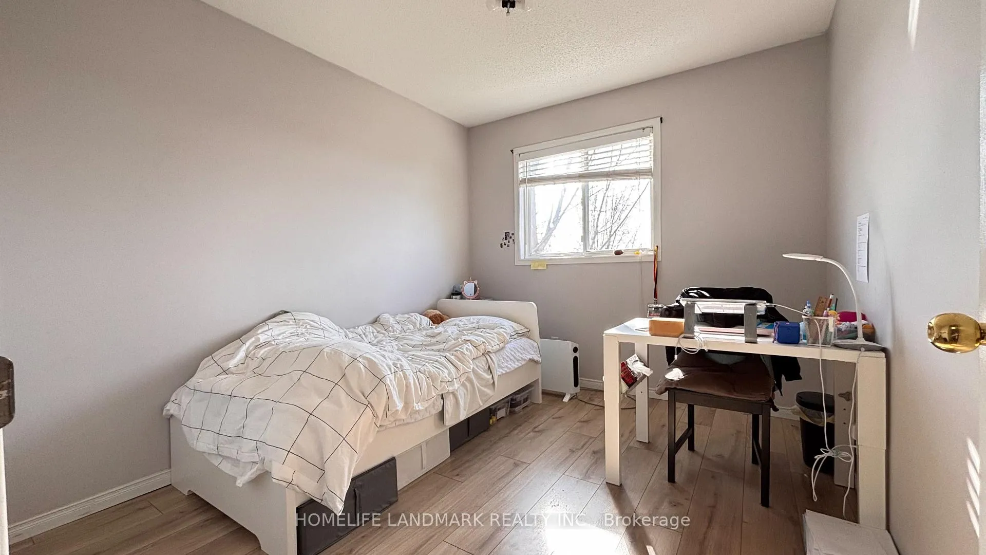 Photo 10 of 719 Paris Boulevard, Waterloo, Clair Hills — HOMEH
