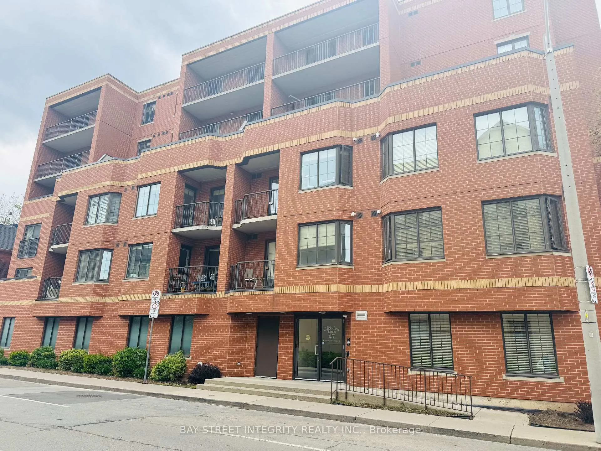 Photo 2 of Unit 402, 47 Caroline Street N, Hamilton, Central — HOMEH