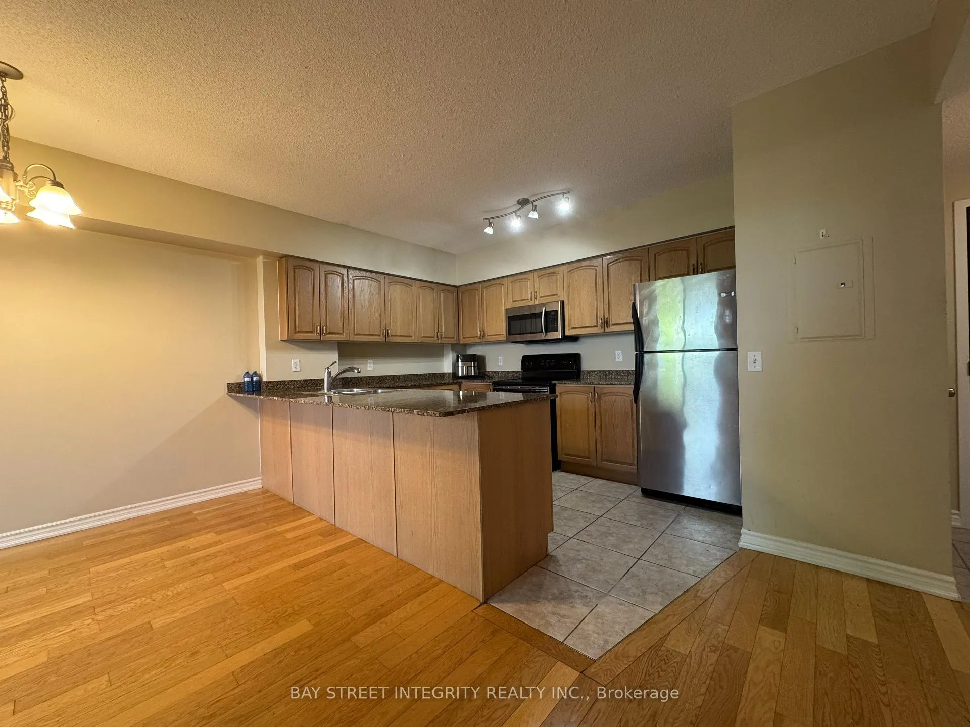 Photo 3 of Unit 402, 47 Caroline Street N, Hamilton, Central — HOMEH