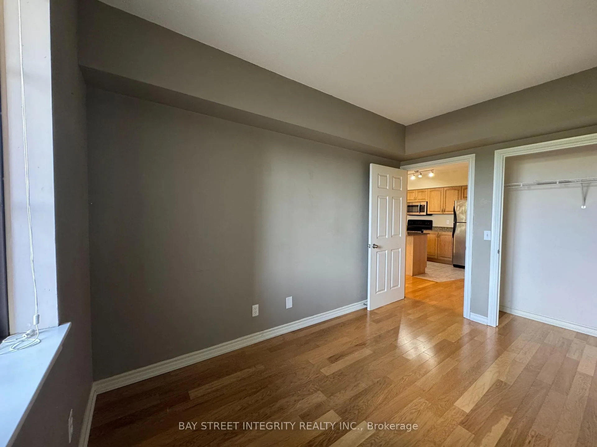Photo 12 of Unit 402, 47 Caroline Street N, Hamilton, Central — HOMEH