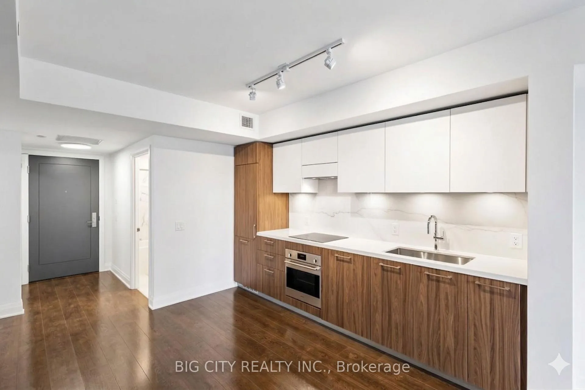 Photo 7 of Unit 305, 33 Frederick Todd Way, Toronto, Thorncliffe Park — HOMEH