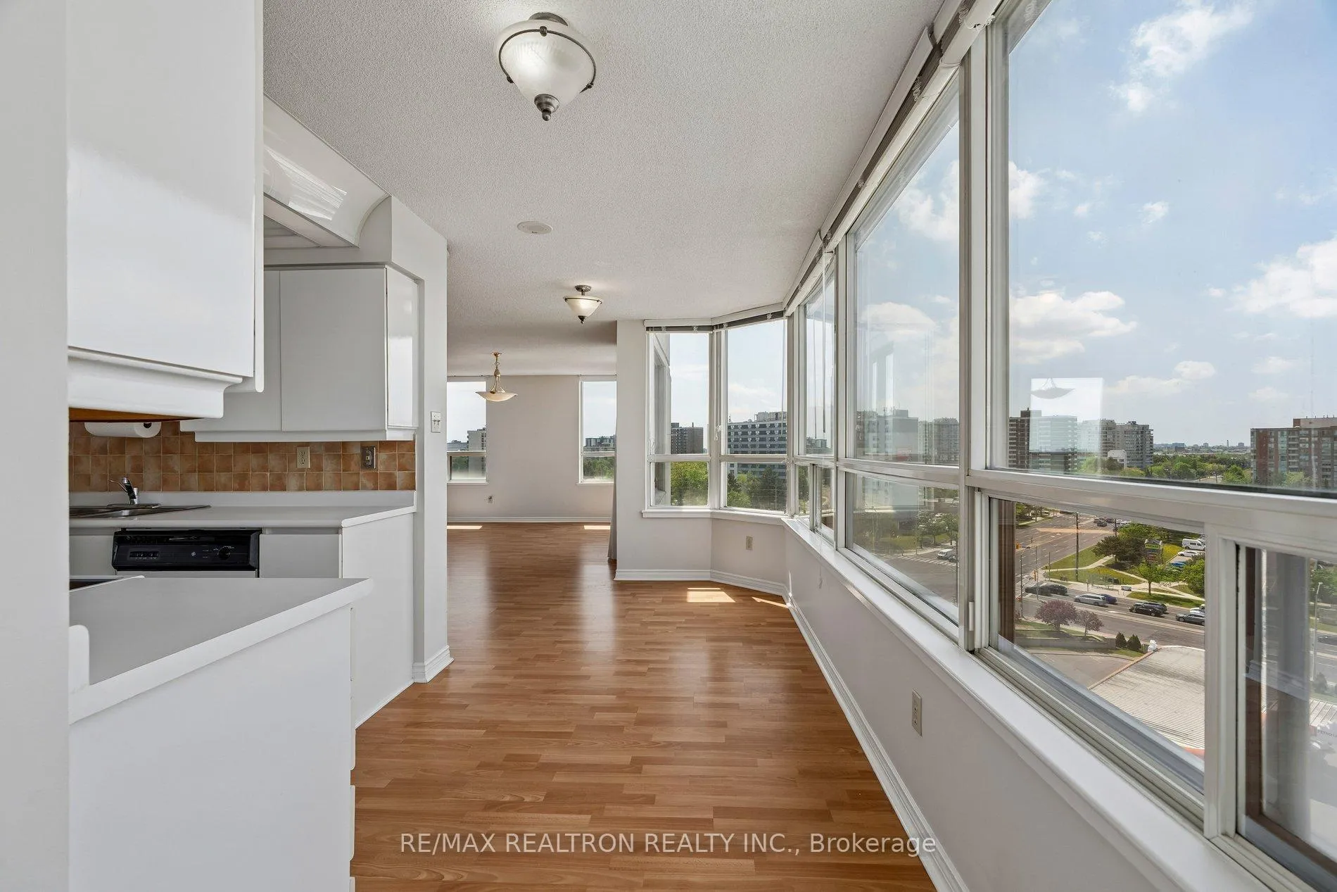 Photo 22 of Unit 1112, 7 Townsgate Drive, Vaughan, Crestwood-Springfarm-Yorkhill — HOMEH