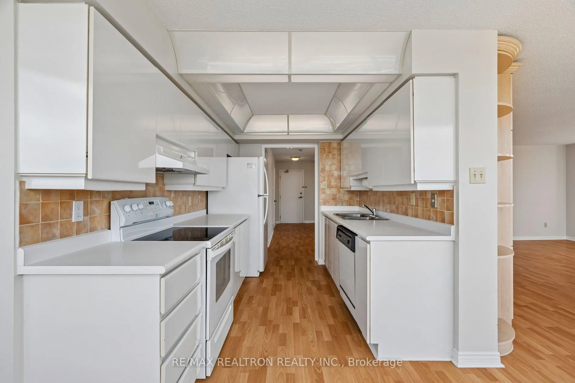 Photo 23 of Unit 1112, 7 Townsgate Drive, Vaughan, Crestwood-Springfarm-Yorkhill — HOMEH