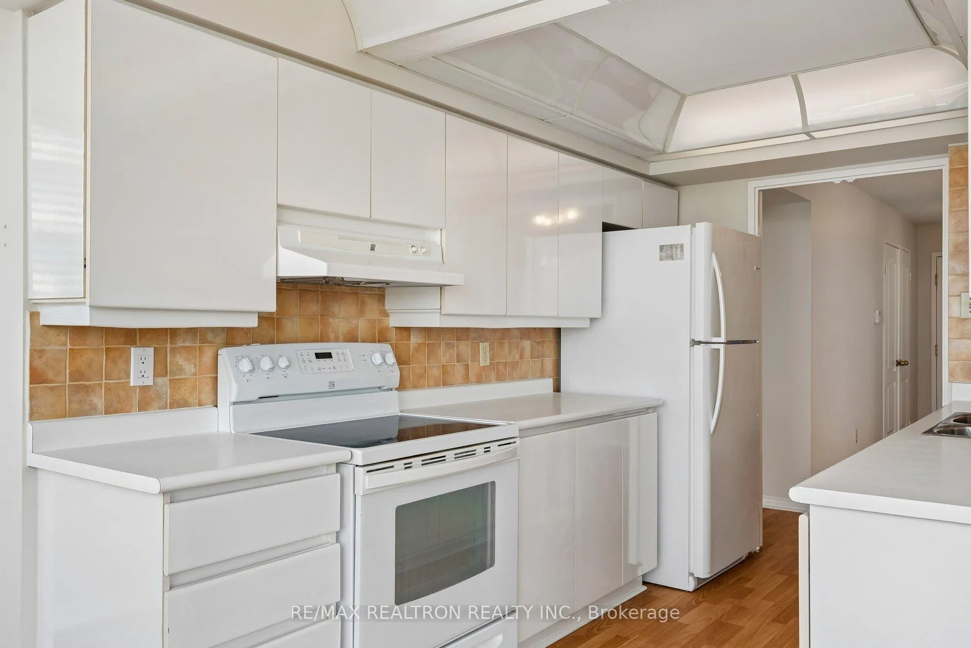 Photo 25 of Unit 1112, 7 Townsgate Drive, Vaughan, Crestwood-Springfarm-Yorkhill — HOMEH