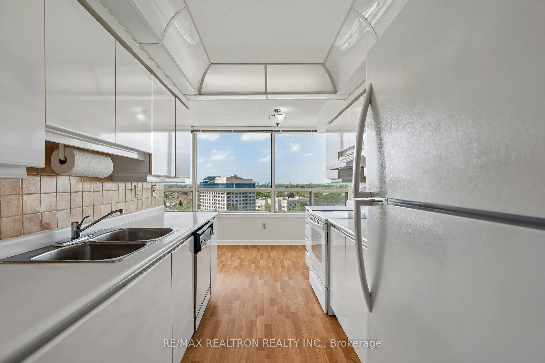 Photo 28 of Unit 1112, 7 Townsgate Drive, Vaughan, Crestwood-Springfarm-Yorkhill — HOMEH