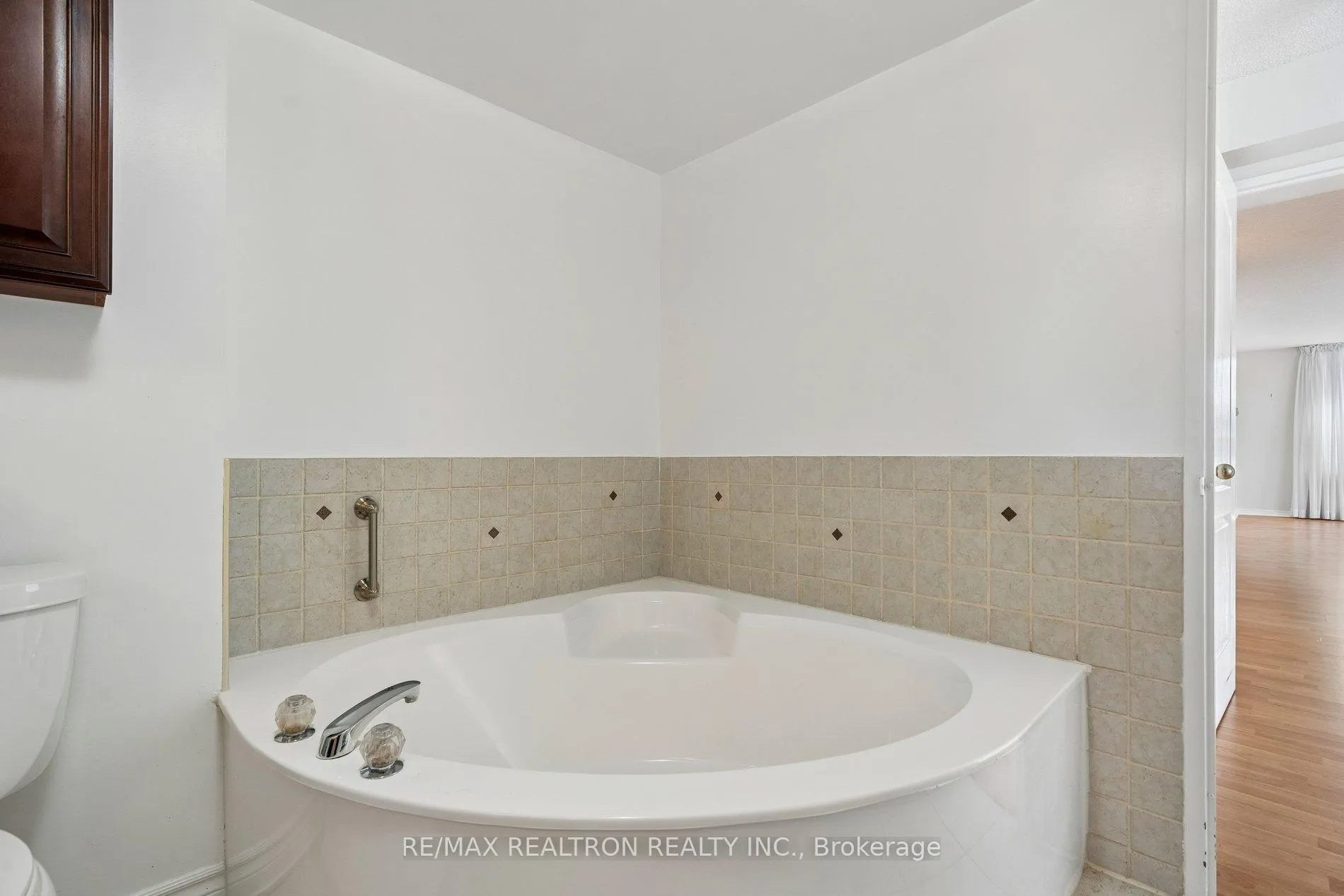 Photo 36 of Unit 1112, 7 Townsgate Drive, Vaughan, Crestwood-Springfarm-Yorkhill — HOMEH