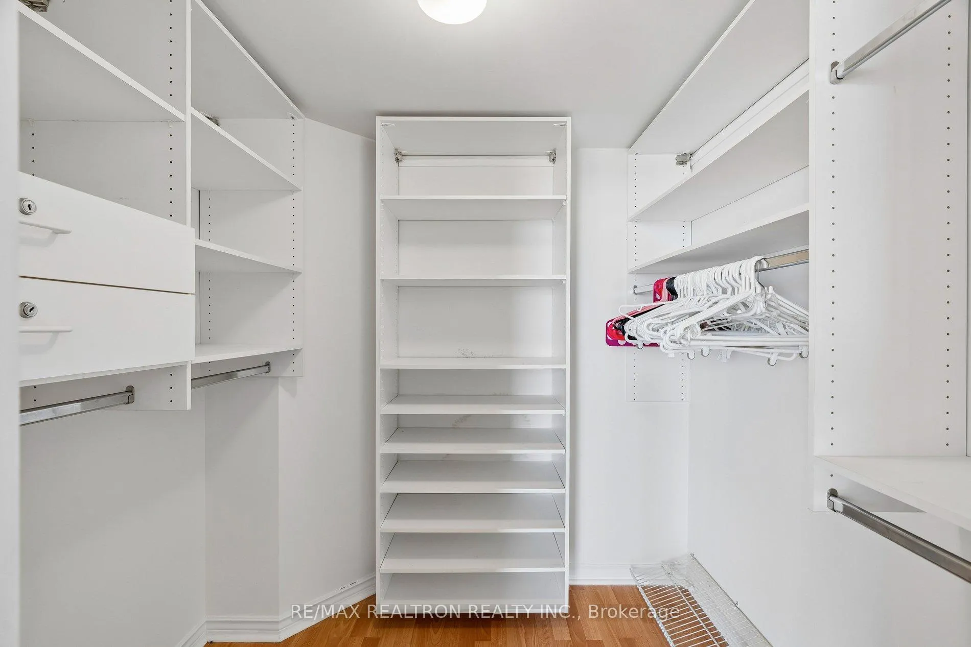 Photo 37 of Unit 1112, 7 Townsgate Drive, Vaughan, Crestwood-Springfarm-Yorkhill — HOMEH