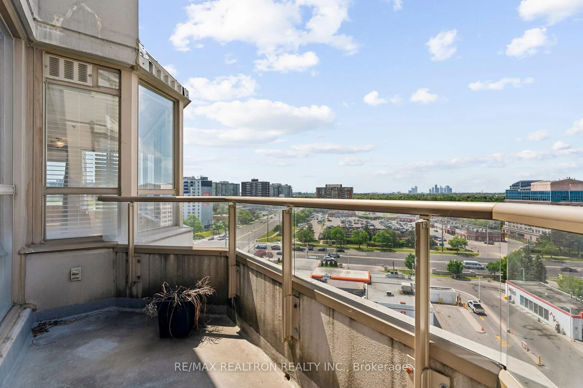 Photo 39 of Unit 1112, 7 Townsgate Drive, Vaughan, Crestwood-Springfarm-Yorkhill — HOMEH