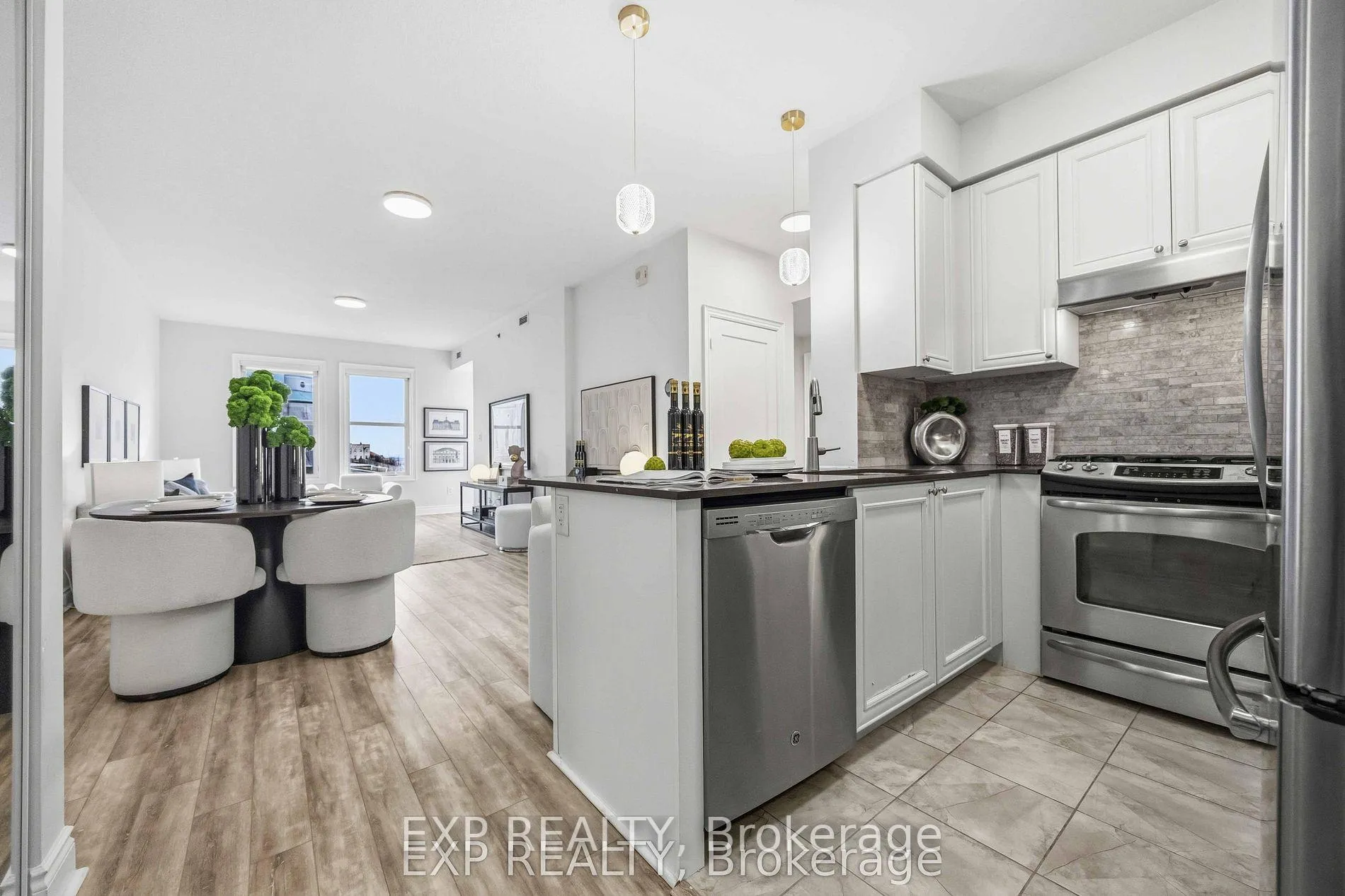 Photo 2 of Unit 211, 28 Prince Regent Street, Markham, Cathedraltown — HOMEH