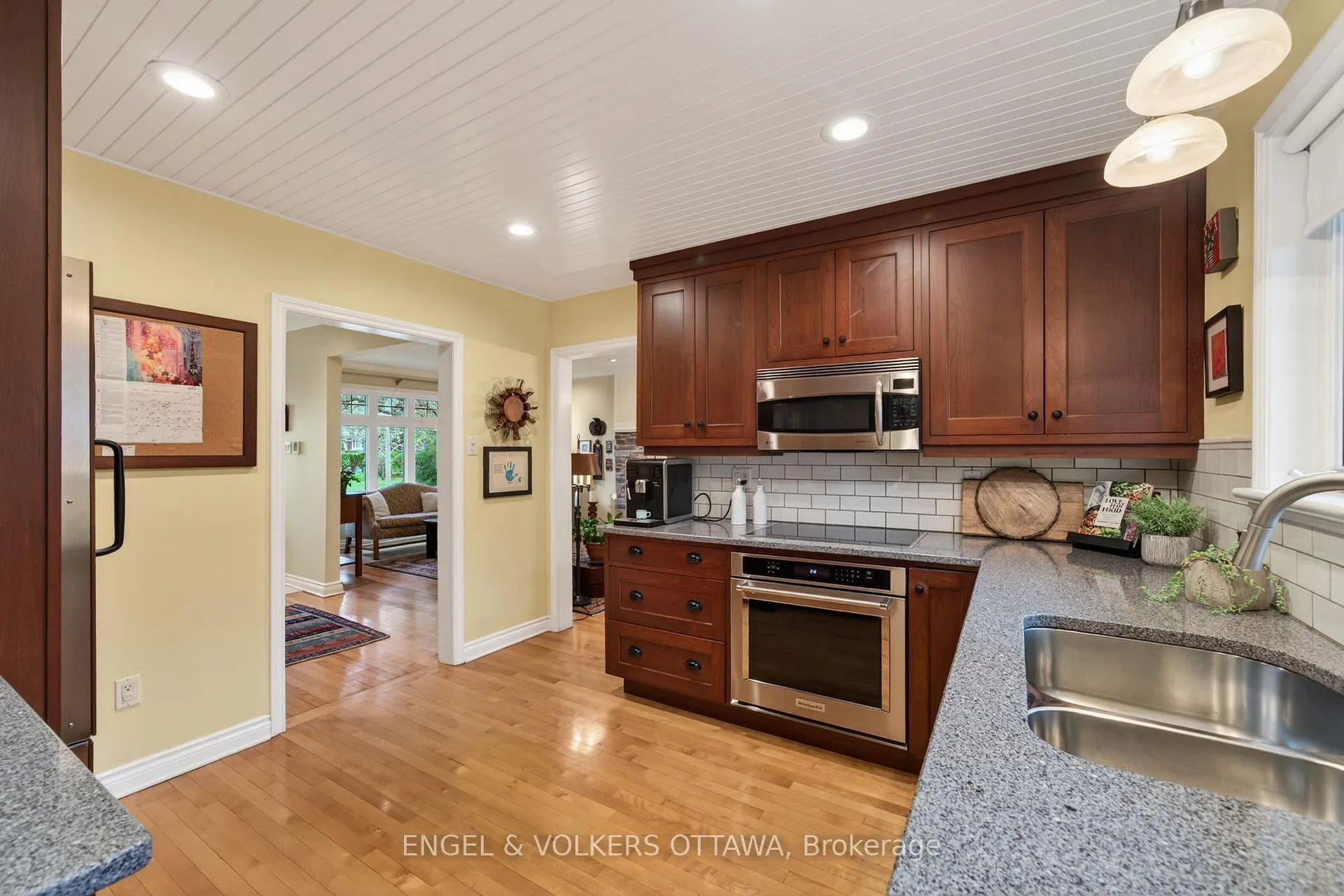 Photo 16 of 853 Wingate Drive, Ottawa, Elmvale Acres — HOMEH