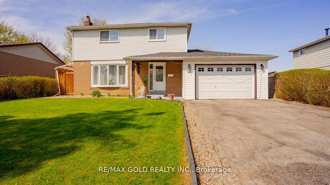 Photo 2 of 44 Dunblaine Crescent, Brampton, Southgate — HOMEH