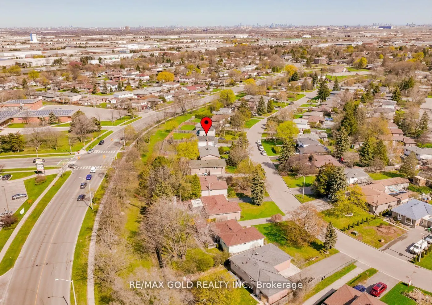 Photo 49 of 44 Dunblaine Crescent, Brampton, Southgate — HOMEH