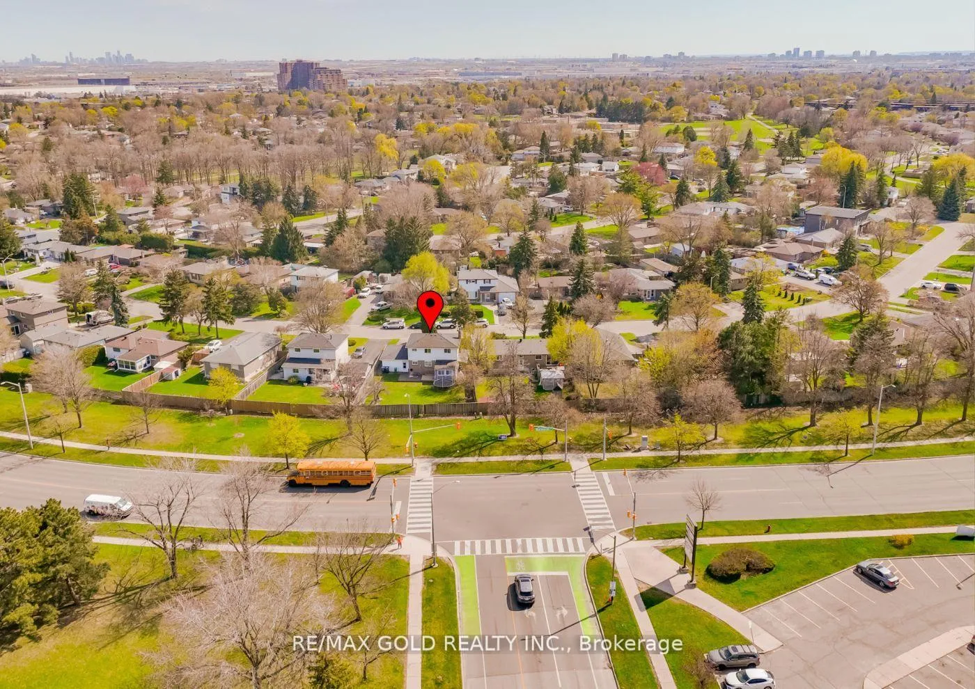 Photo 50 of 44 Dunblaine Crescent, Brampton, Southgate — HOMEH