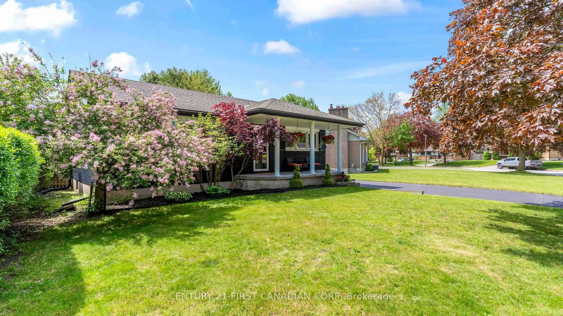 Photo 4 of 85 Algonquin Crescent, London, East O — HOMEH