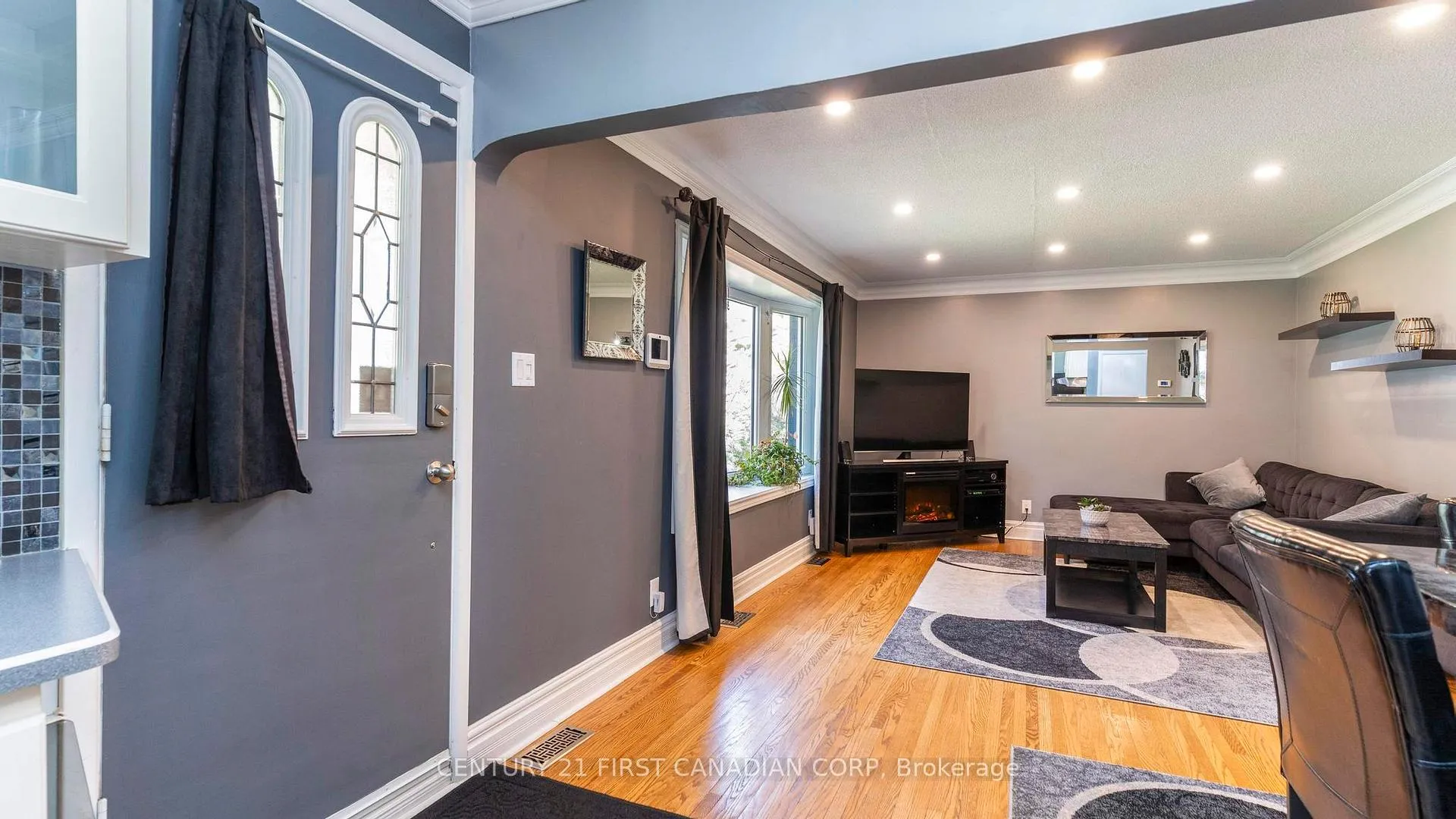 Photo 6 of 85 Algonquin Crescent, London, East O — HOMEH
