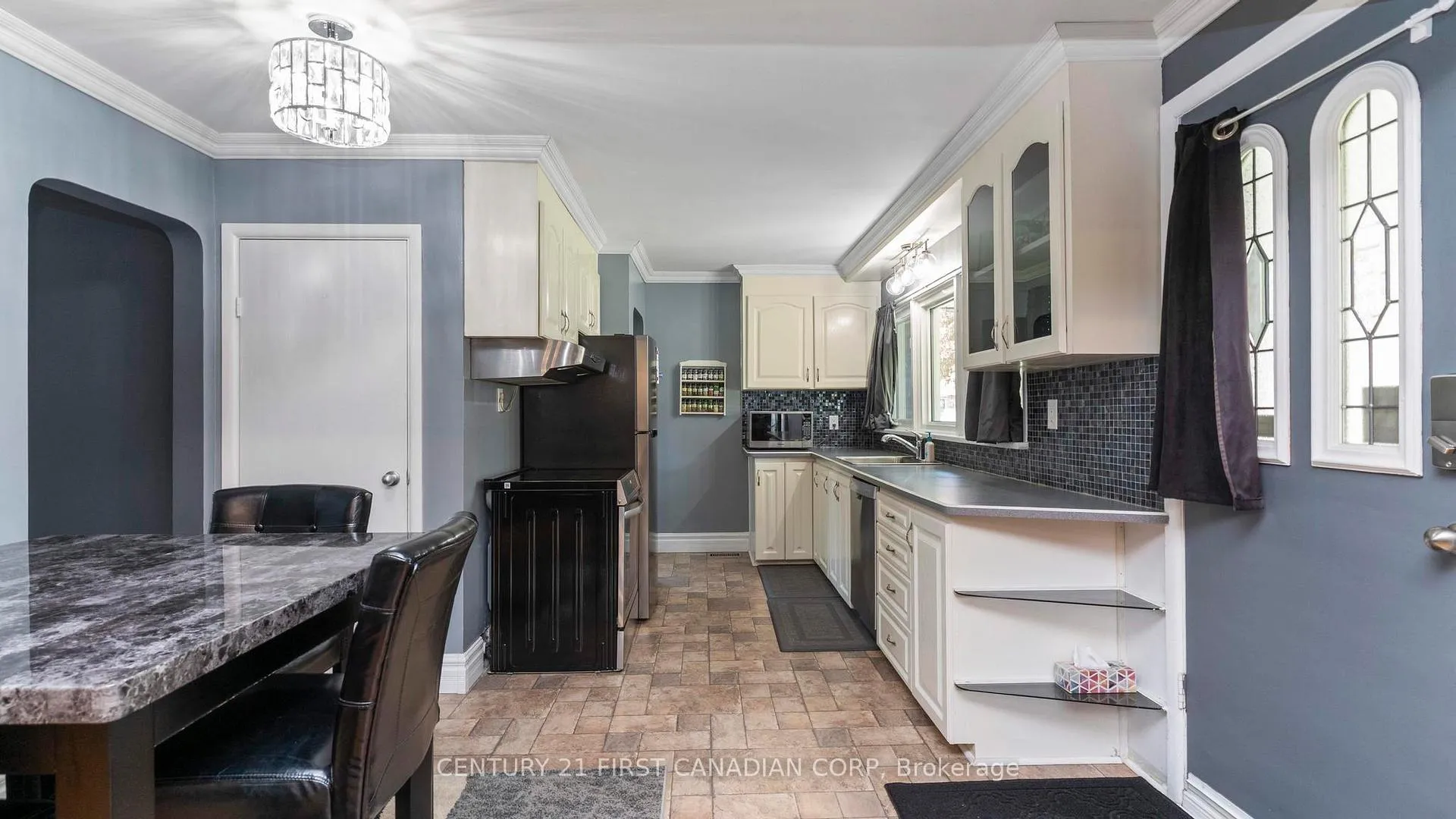Photo 12 of 85 Algonquin Crescent, London, East O — HOMEH