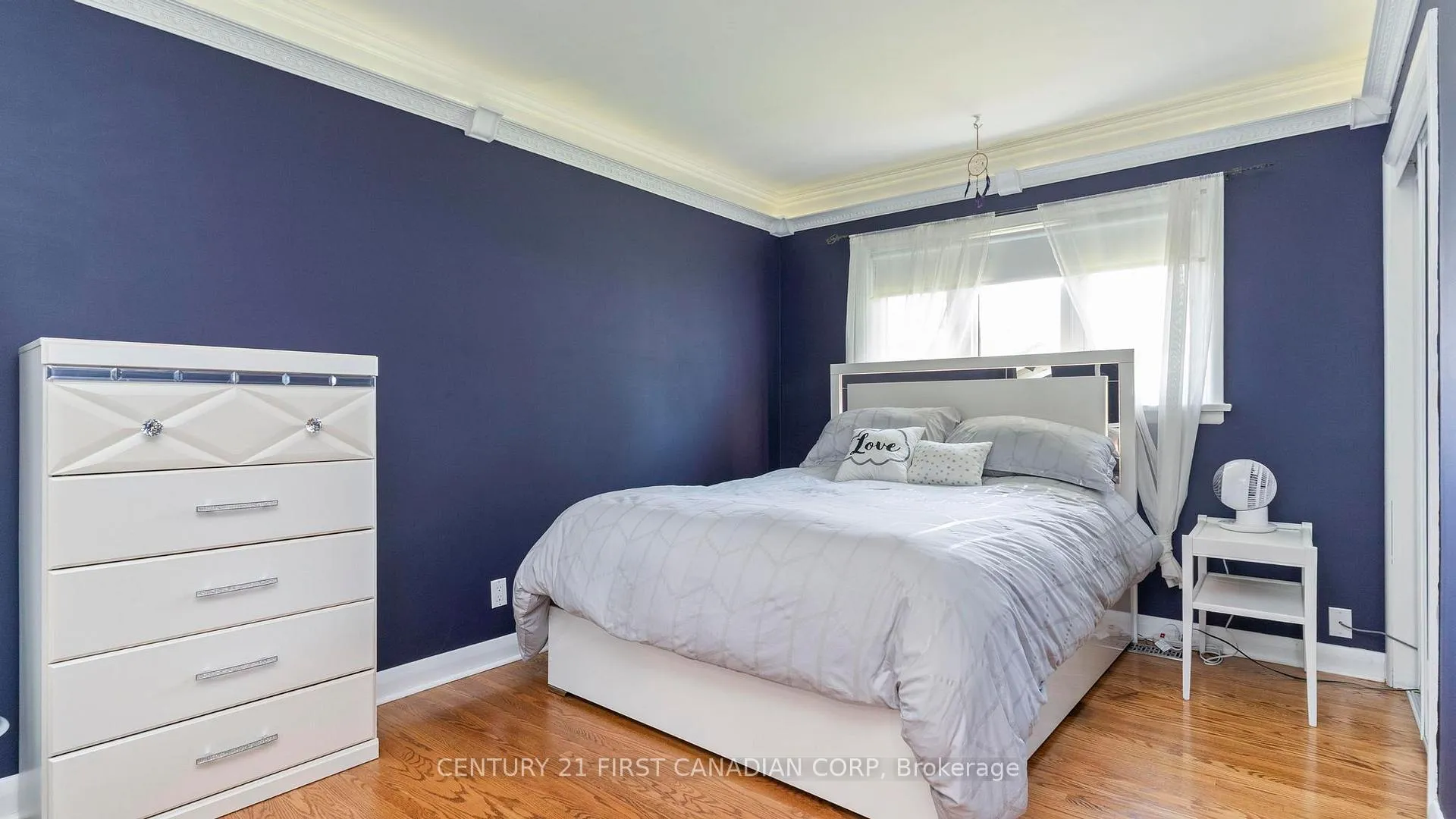 Photo 23 of 85 Algonquin Crescent, London, East O — HOMEH