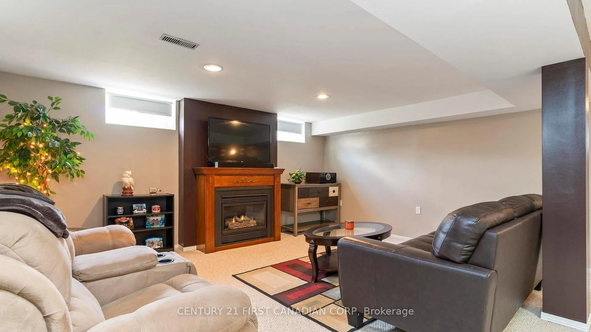 Photo 32 of 85 Algonquin Crescent, London, East O — HOMEH
